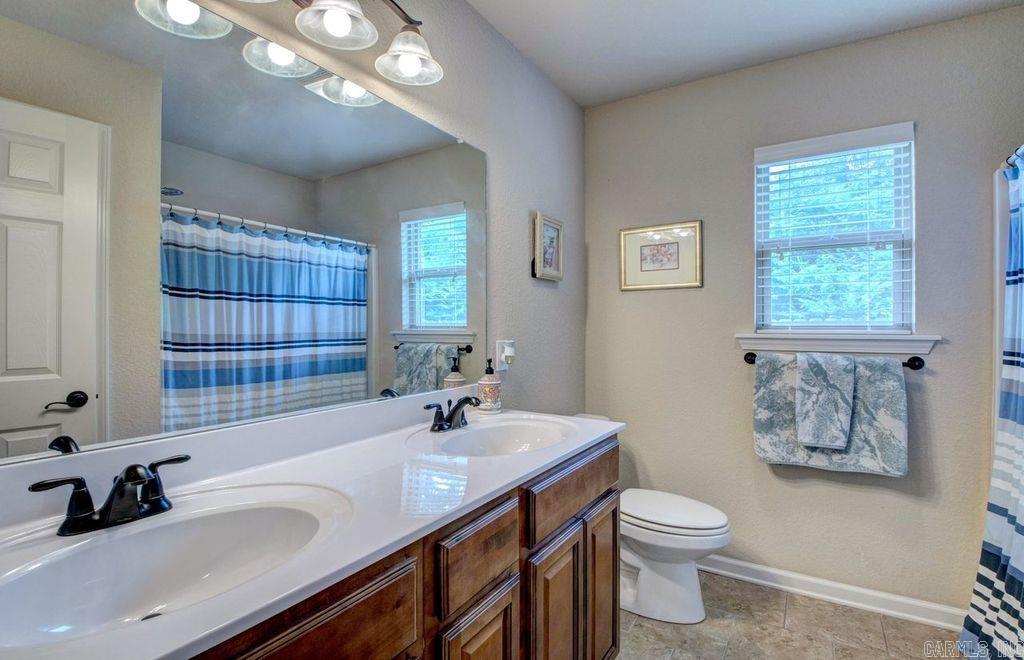 THE CROSSING AT OAK HILL - Residential