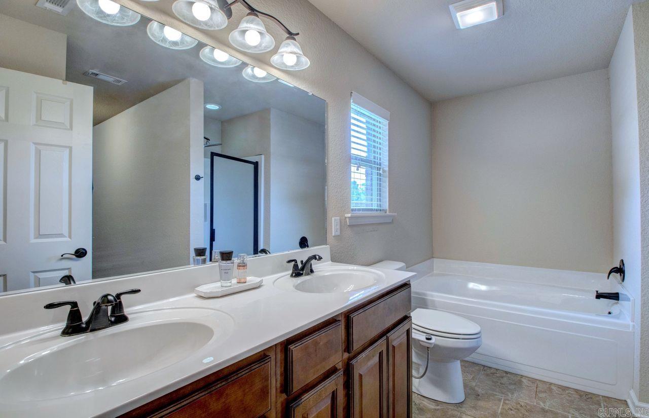 THE CROSSING AT OAK HILL - Residential