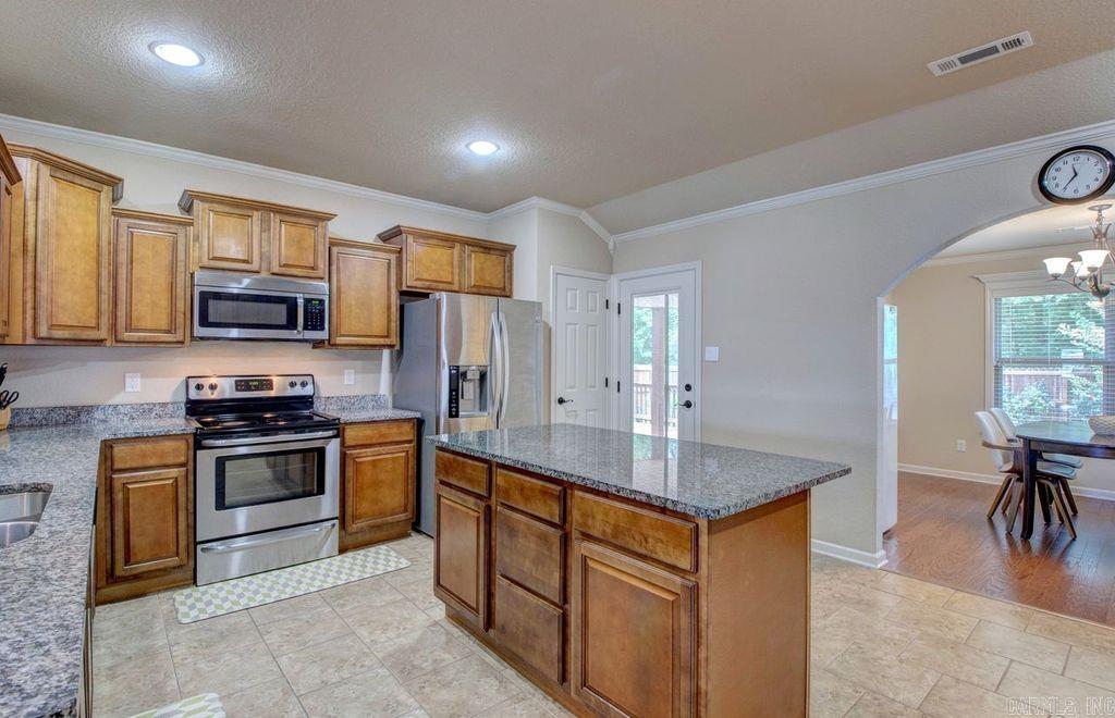 THE CROSSING AT OAK HILL - Residential