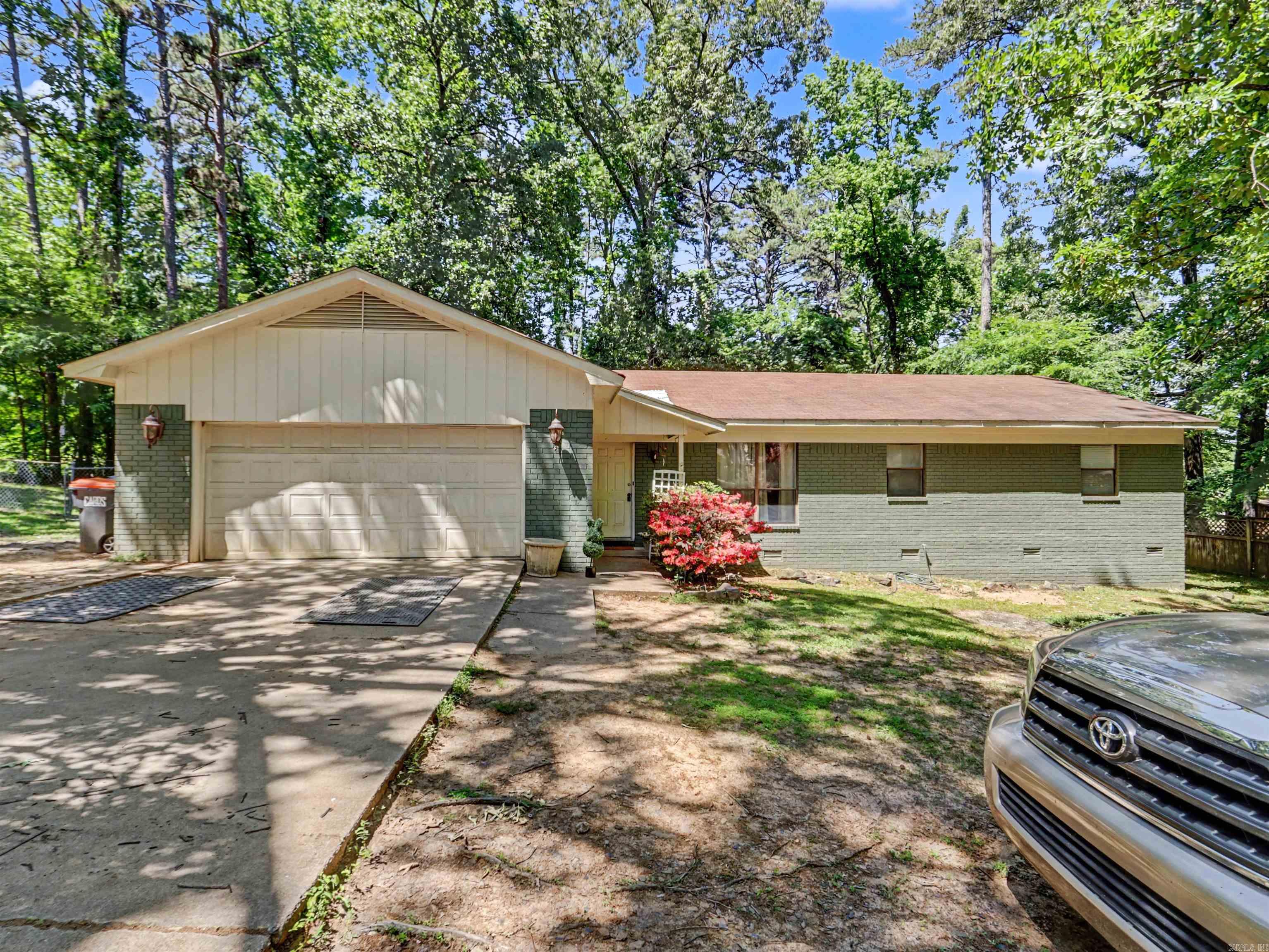 WOODRIDGE ESTATES - Residential
