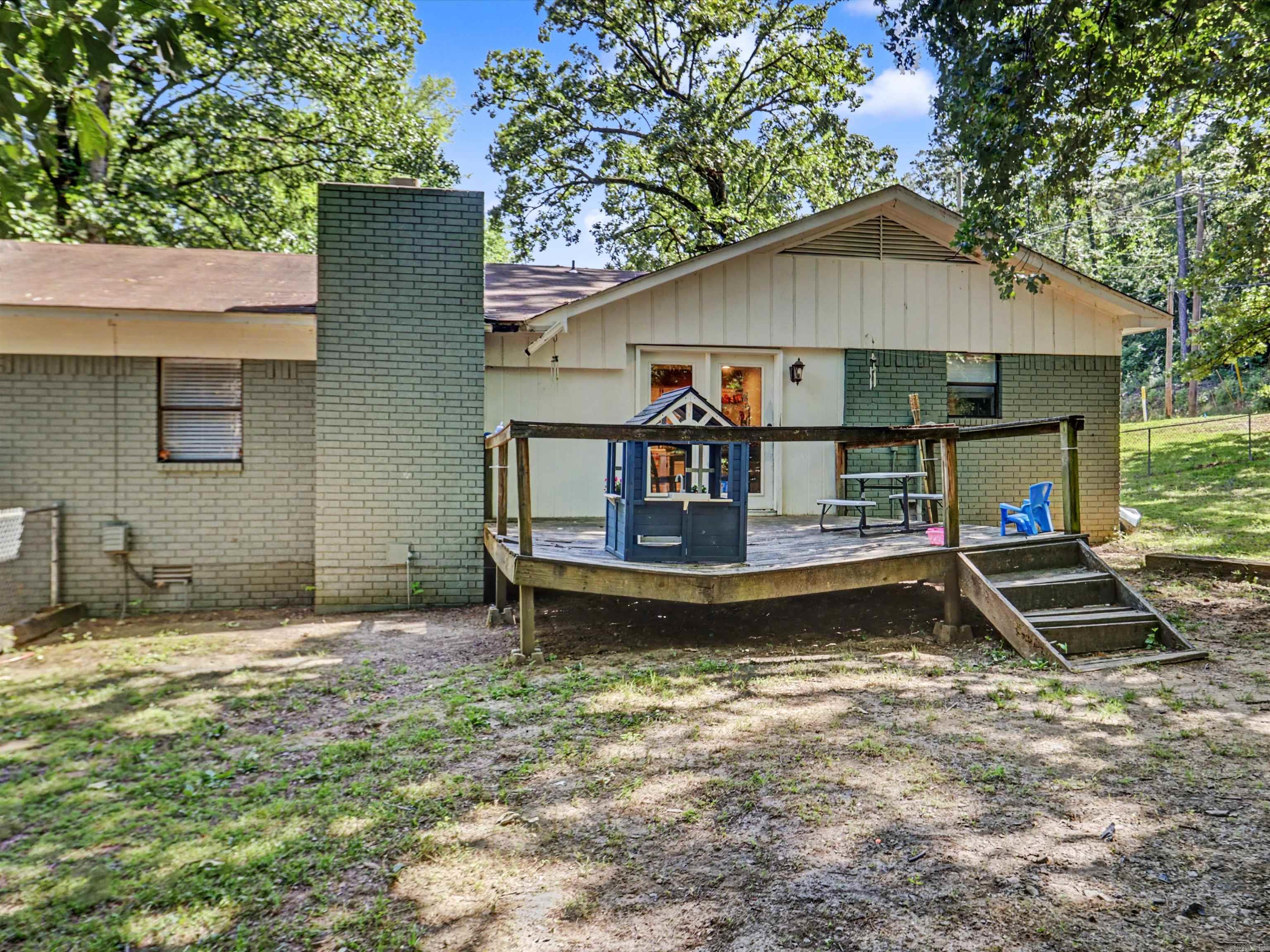 WOODRIDGE ESTATES - Residential