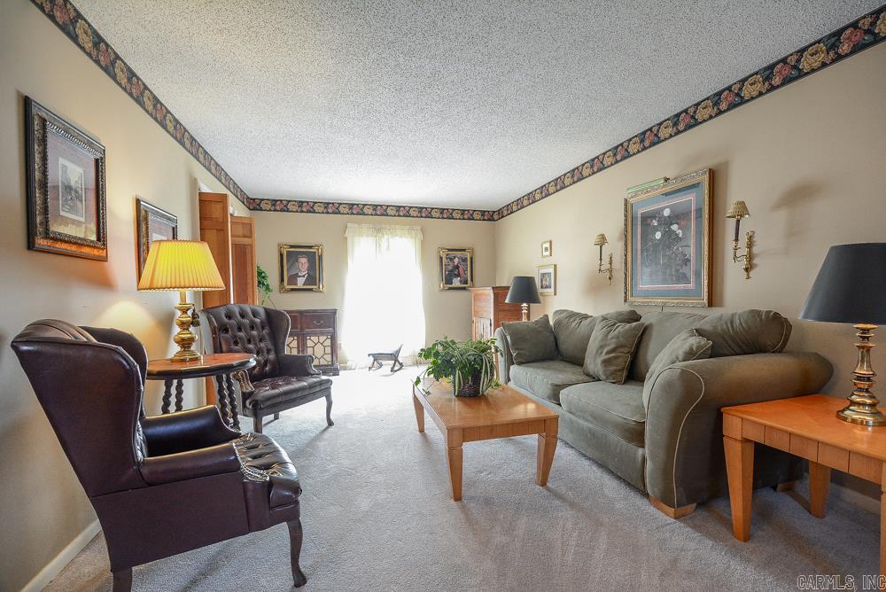 OTTER CREEK COMMUNITY - Residential