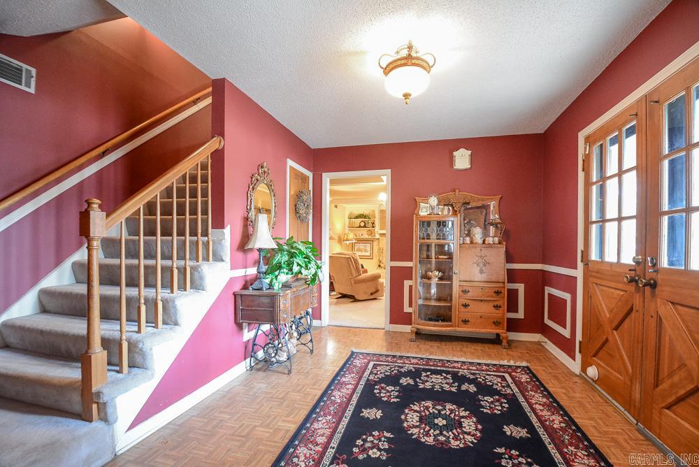 OTTER CREEK COMMUNITY - Residential