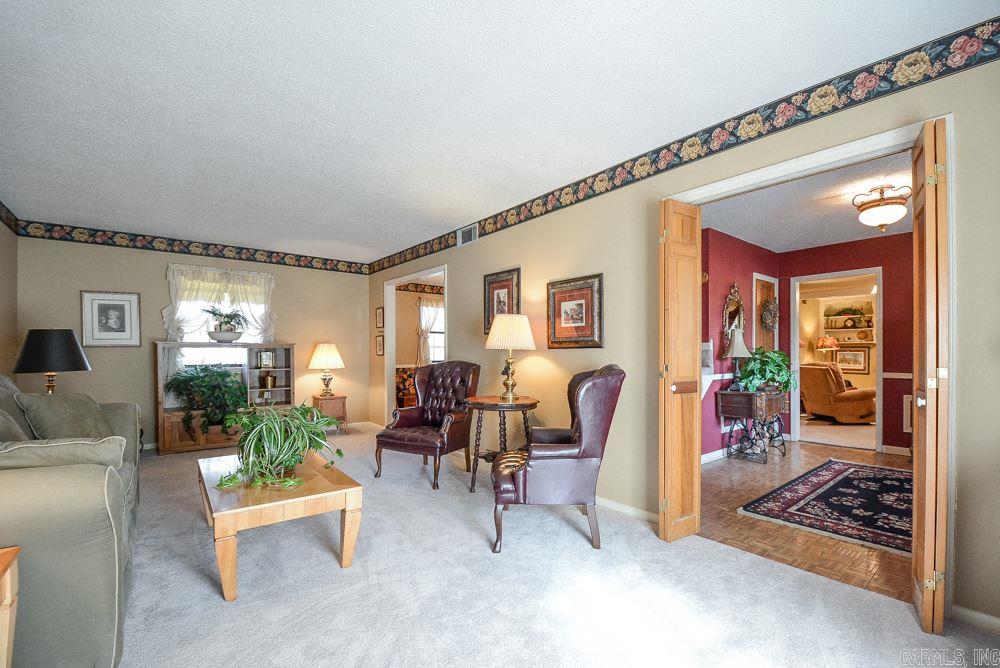 OTTER CREEK COMMUNITY - Residential