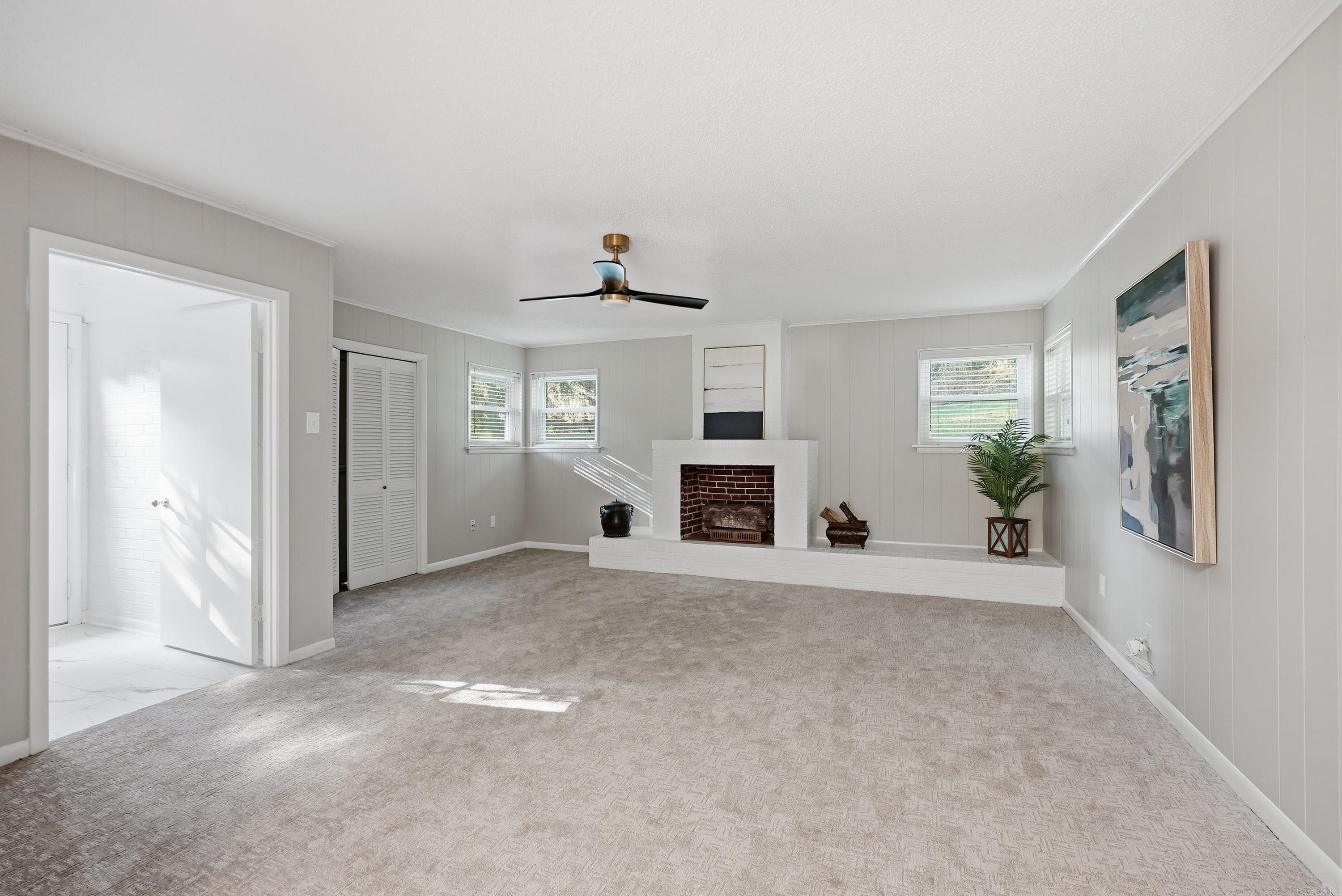 KINGWOOD PLACE - Residential