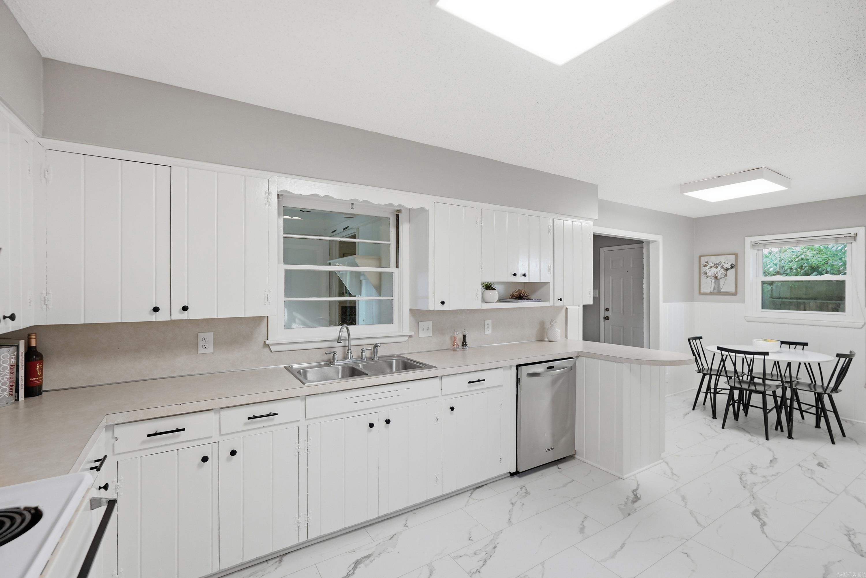 KINGWOOD PLACE - Residential