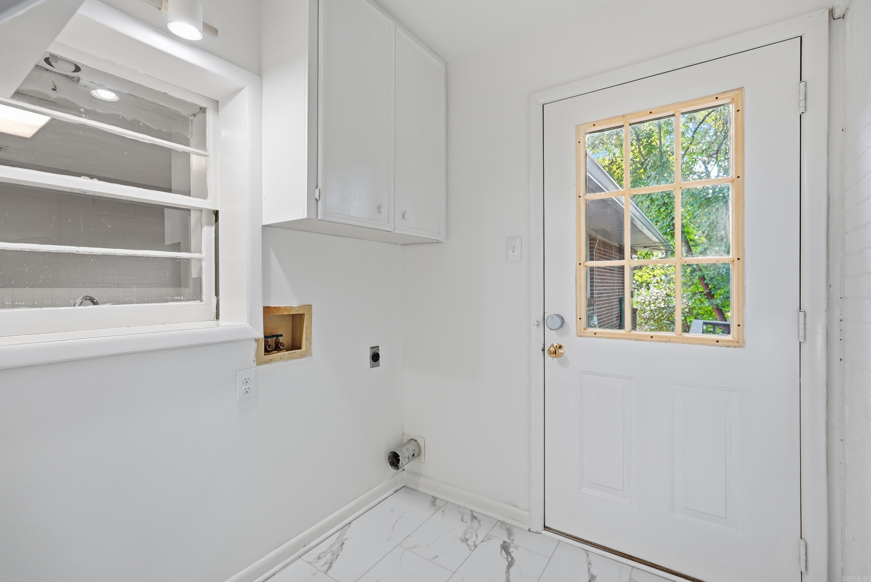 KINGWOOD PLACE - Residential