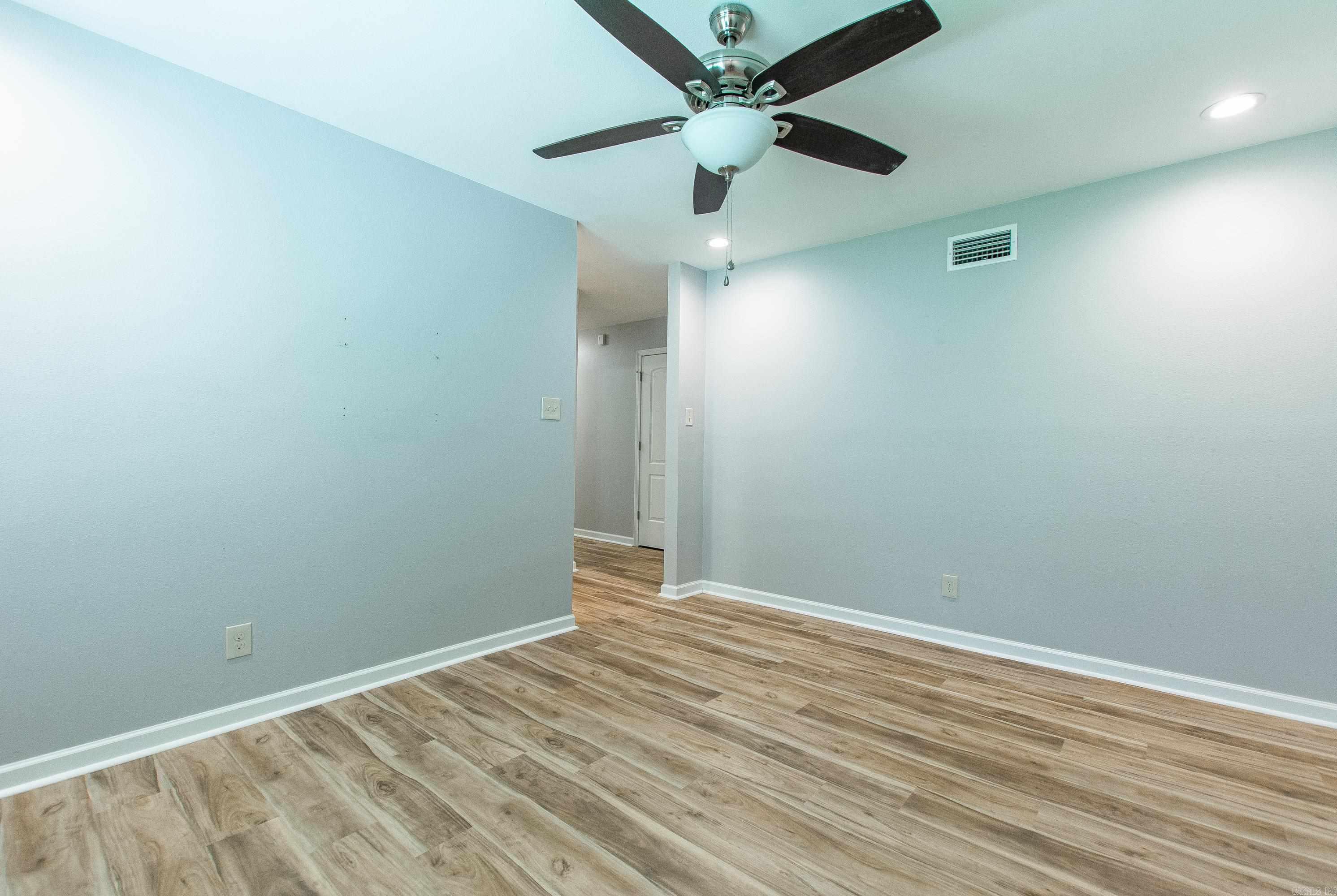 CLOVER HILL PLACE - Residential