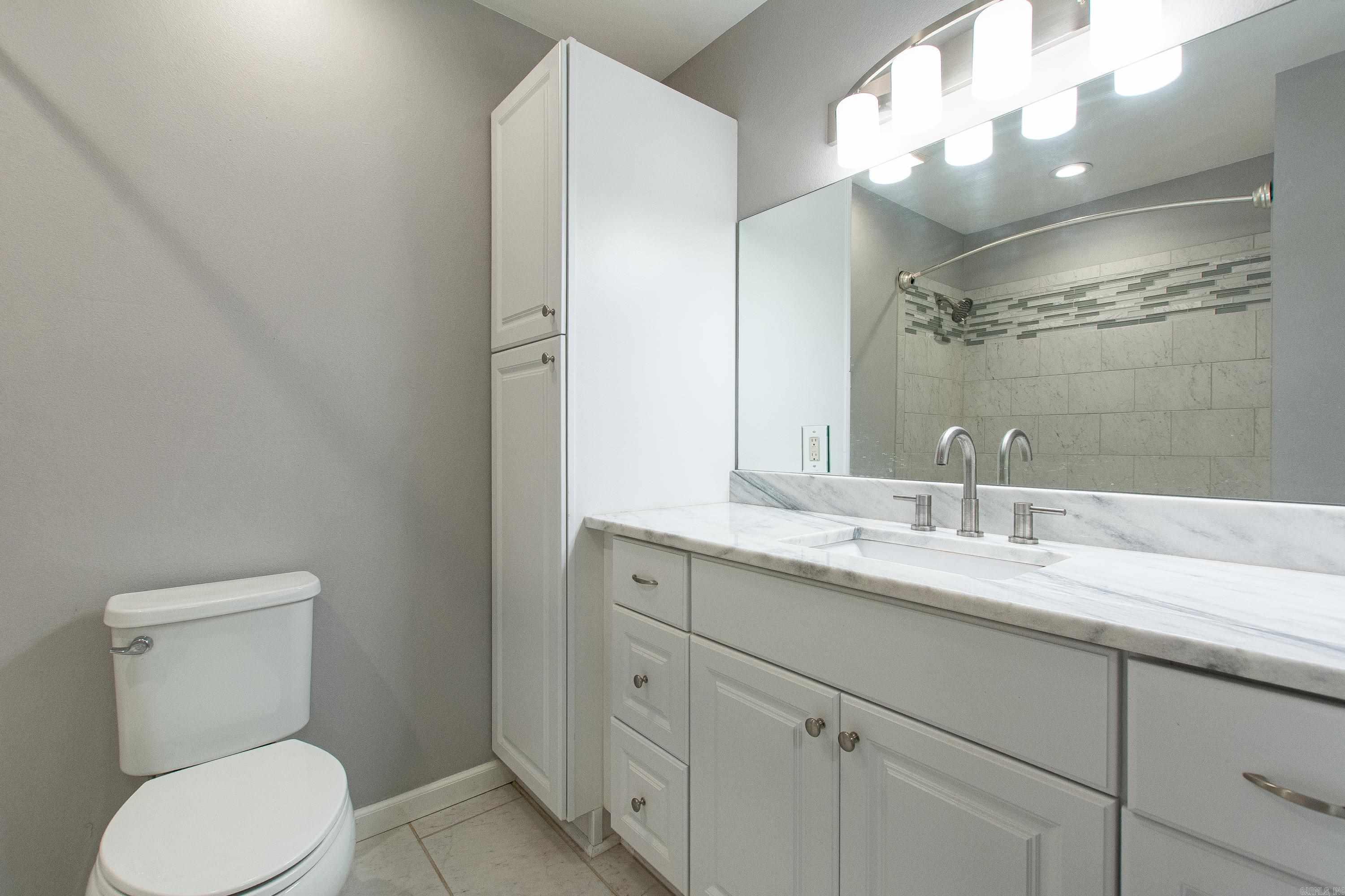 CLOVER HILL PLACE - Residential