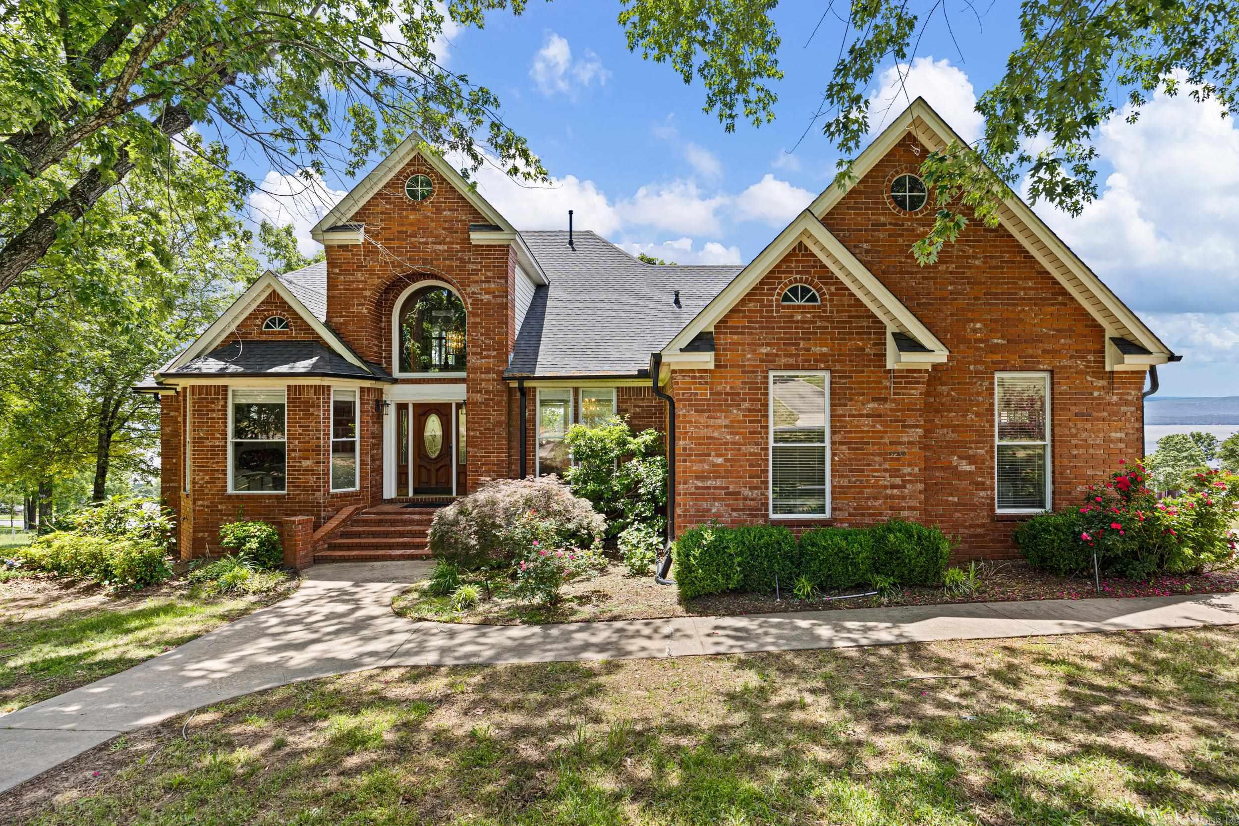 PLEASANT VIEW ESTATES - Residential