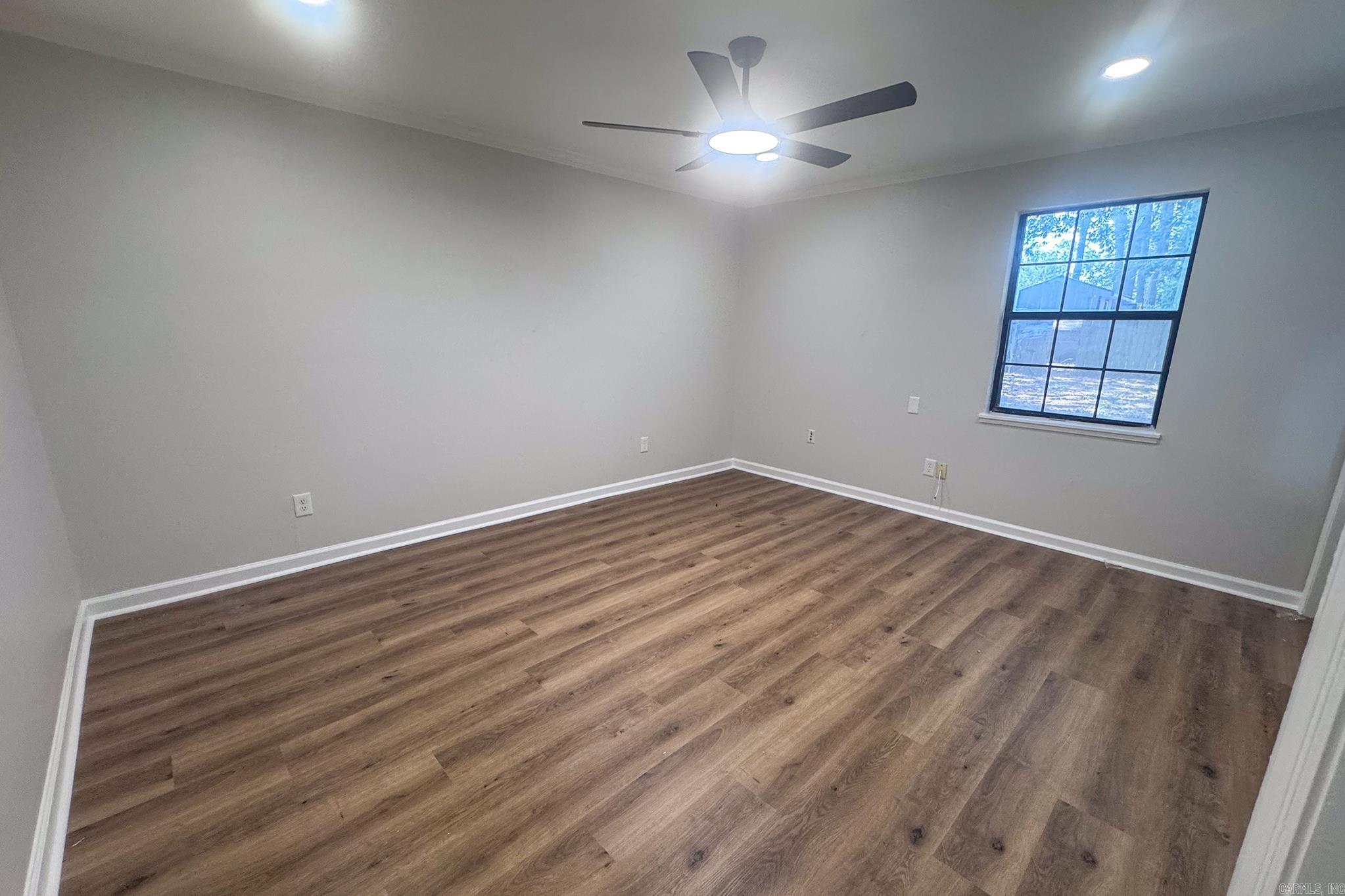 MEADOWBROOK - Residential