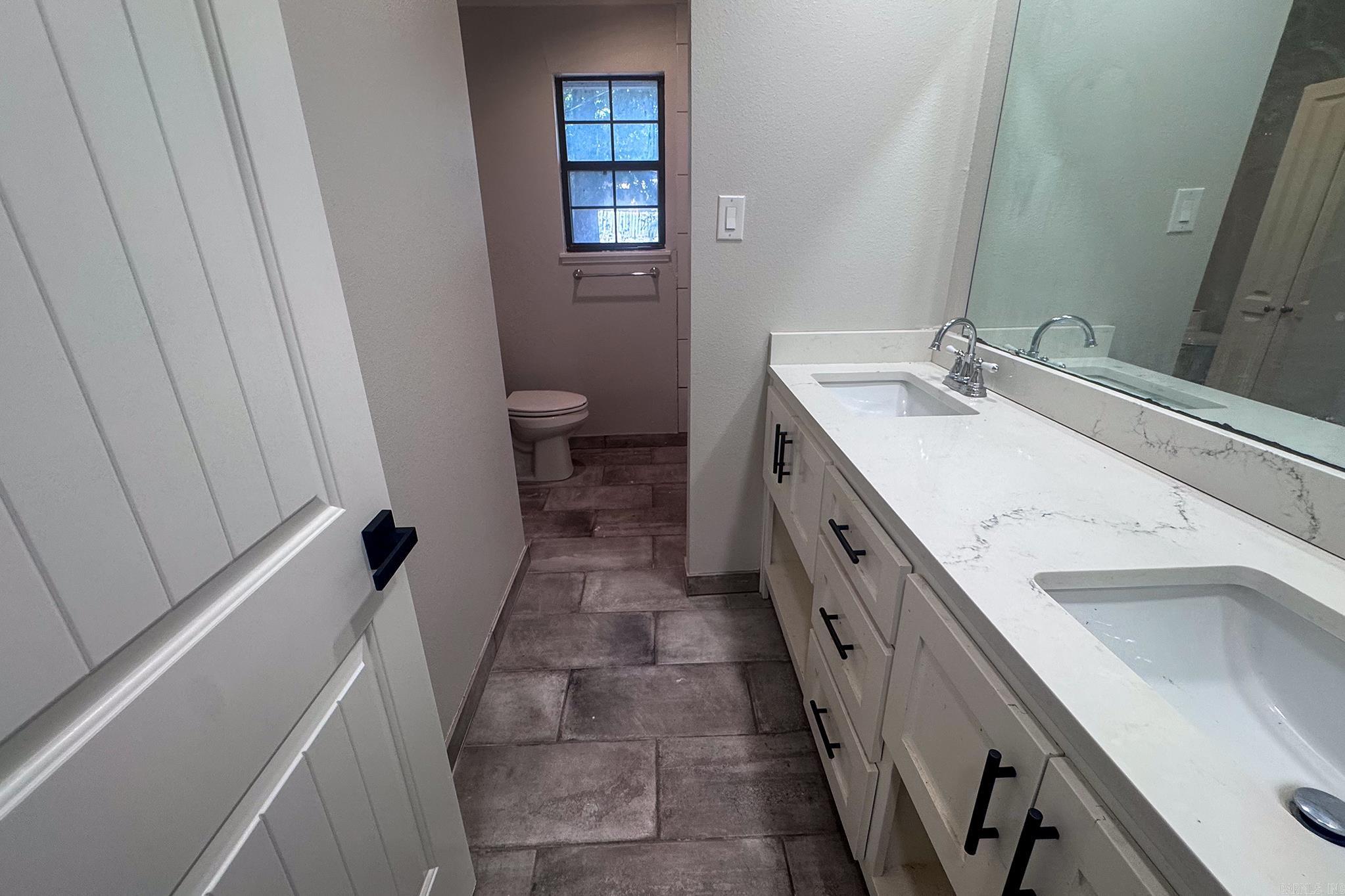 MEADOWBROOK - Residential