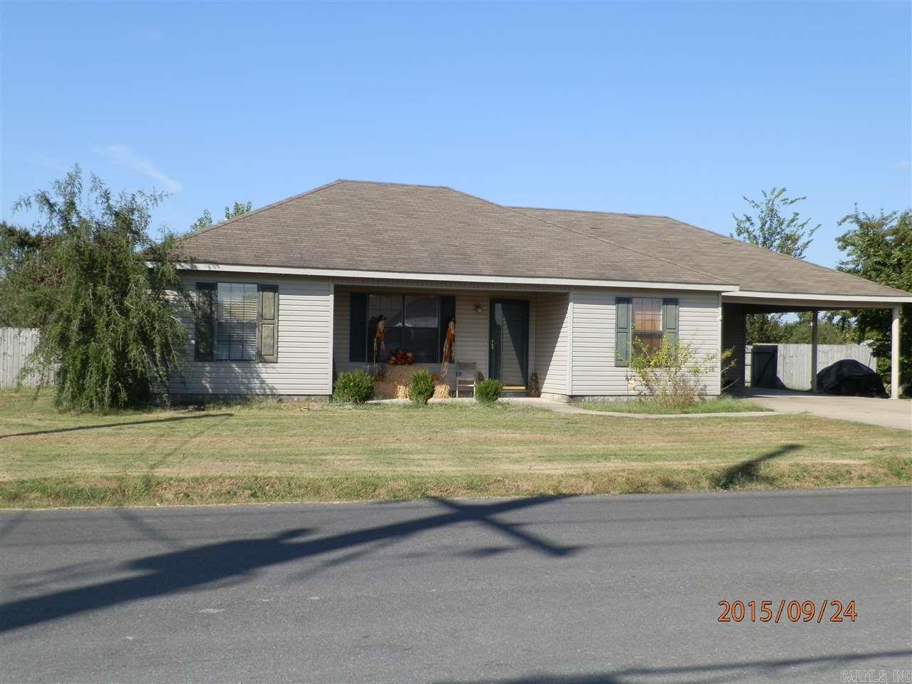 ~For Lease~  Nice home close to schools, shopping and weekend fun! Small fenced backyard for privacy and little mowing. Refrigerator, stove, dishwasher, and microwave included! Application required and application fee charged. Contact listing office.