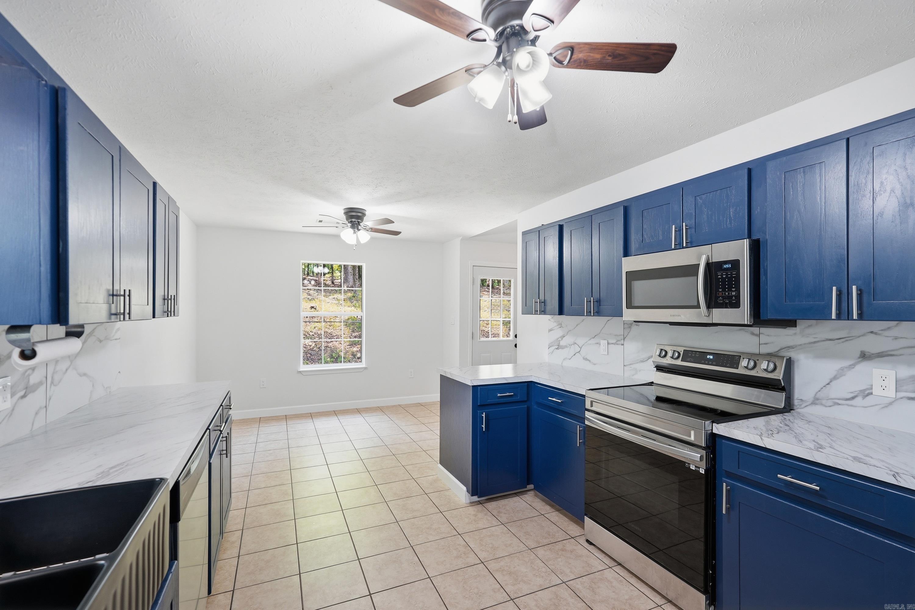 CHRISTINA VALLEY - Residential