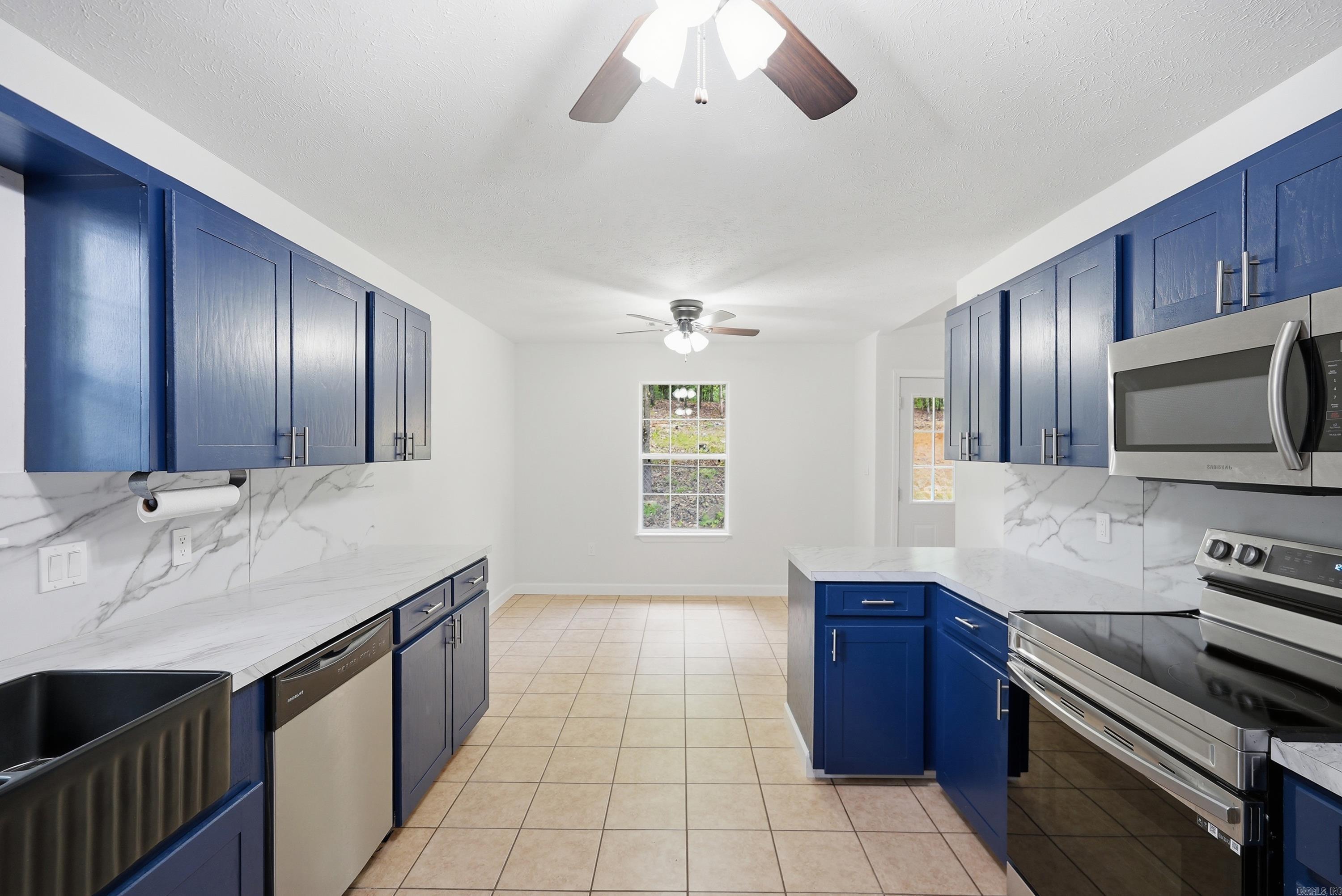CHRISTINA VALLEY - Residential