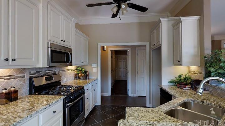 Majestic Pointe - Residential