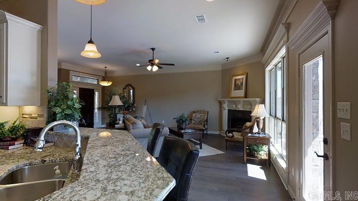 Majestic Pointe - Residential