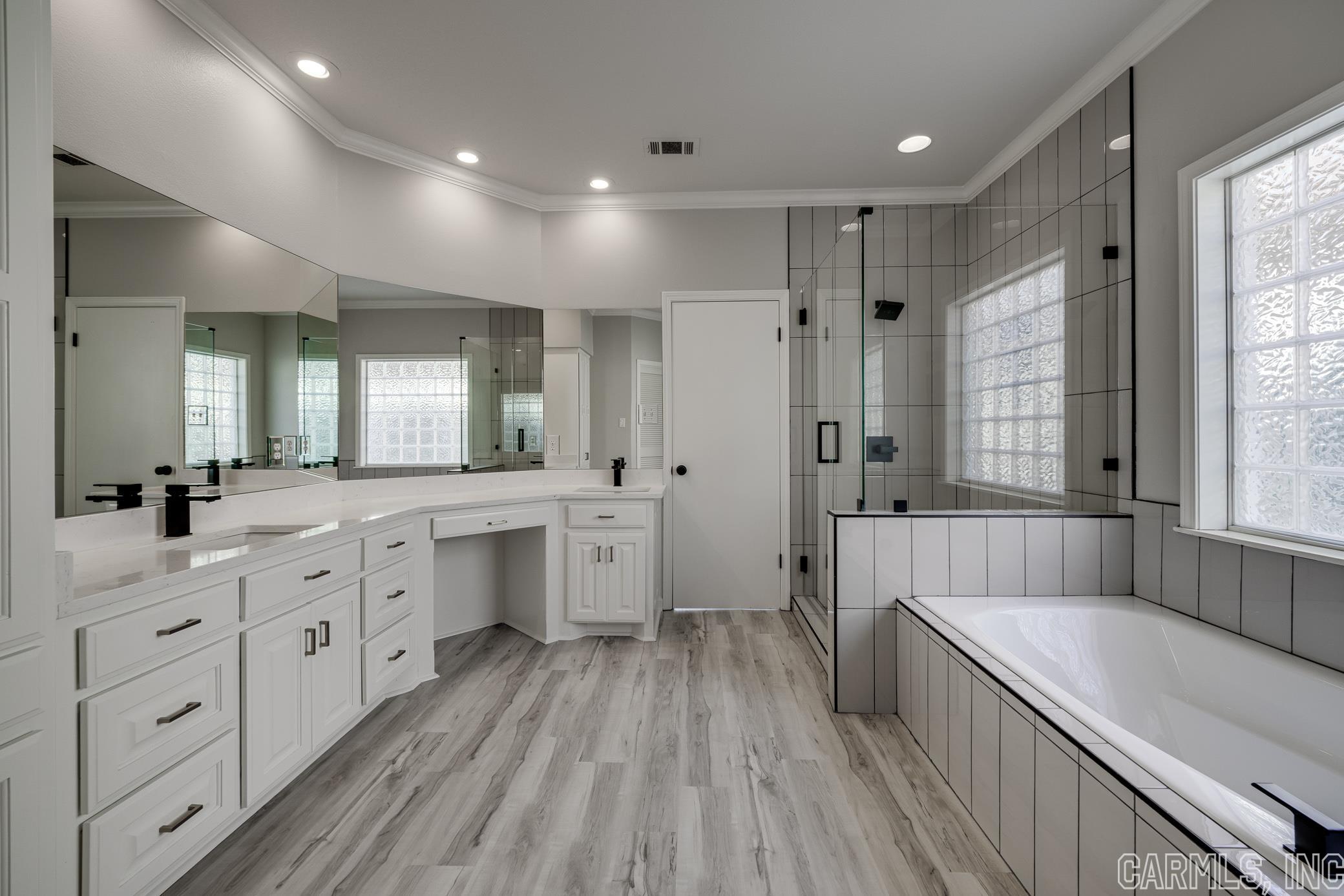 Hamilton Oaks - Residential