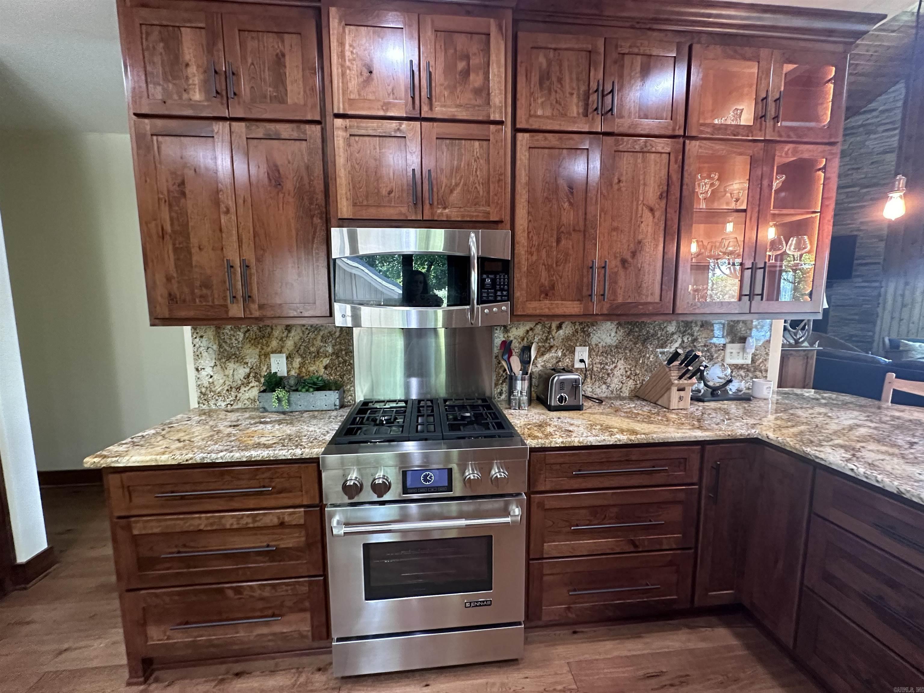 BELMONT ACRES - LAKE - Residential