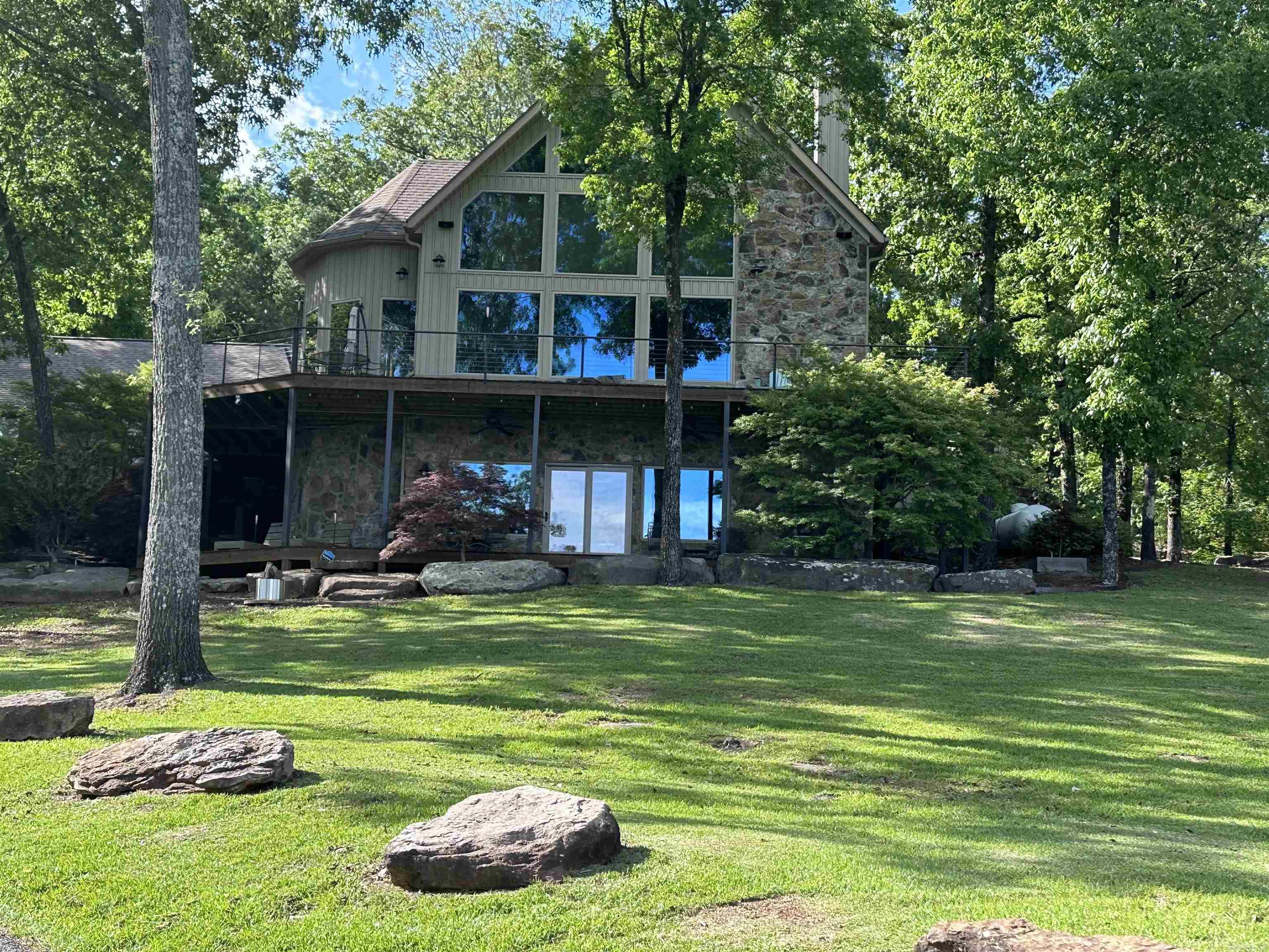 BELMONT ACRES - LAKE - Residential