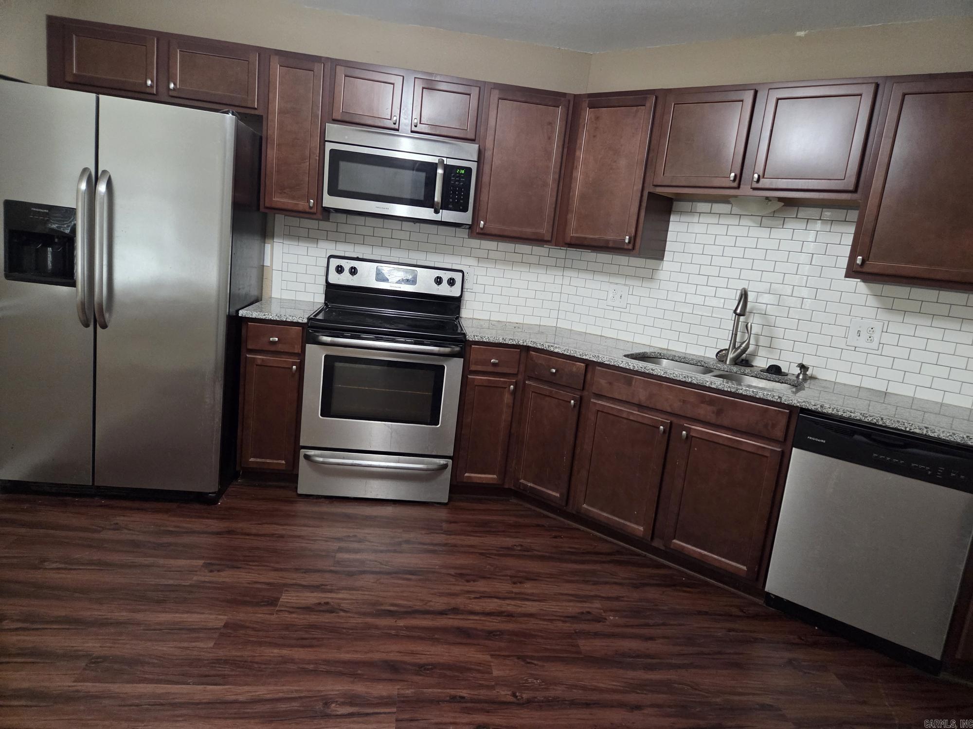 NORTHFIELD - Residential