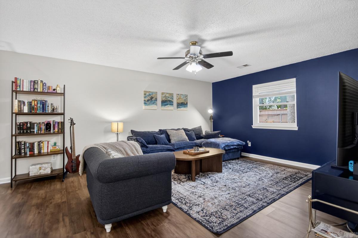 SPRINGHILL MANOR - Residential