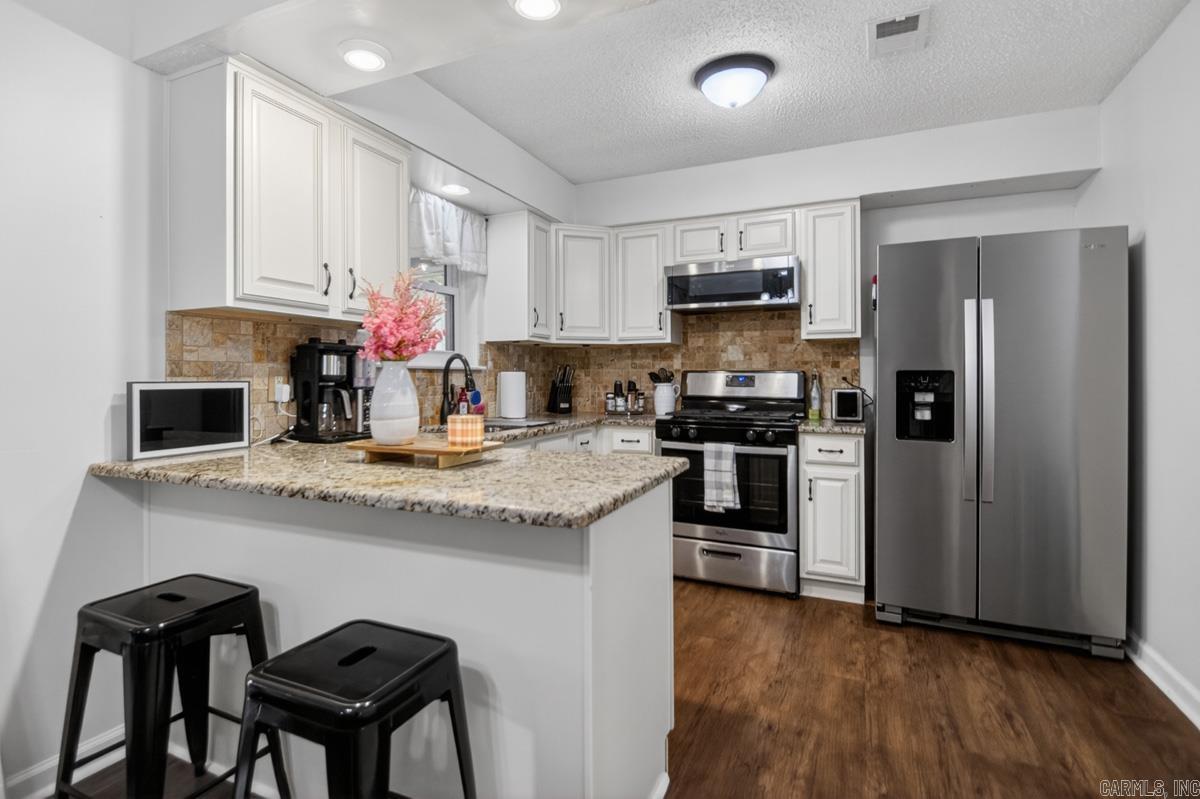 SPRINGHILL MANOR - Residential