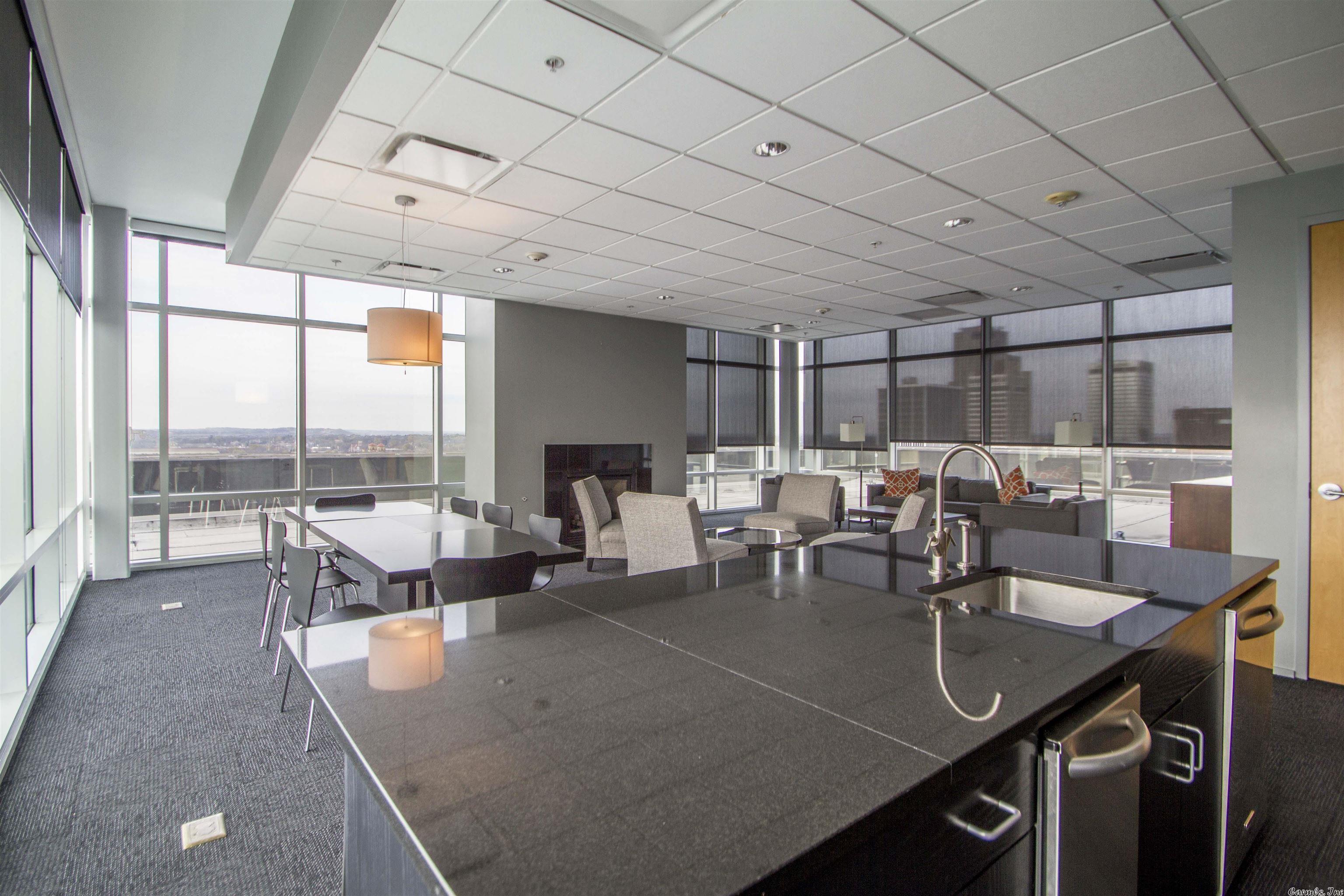 300 THIRD HPR - Residential