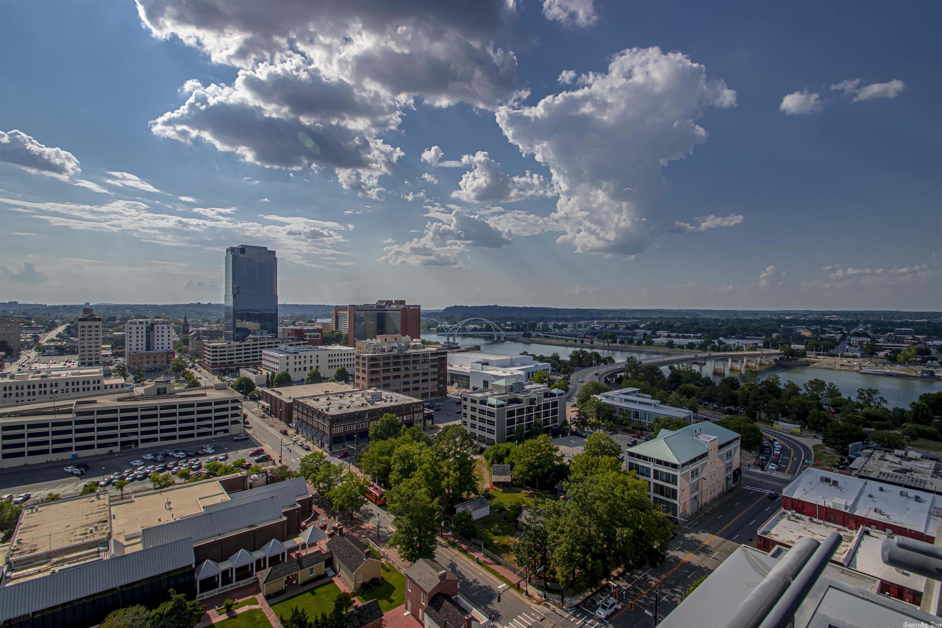 300 THIRD HPR - Residential