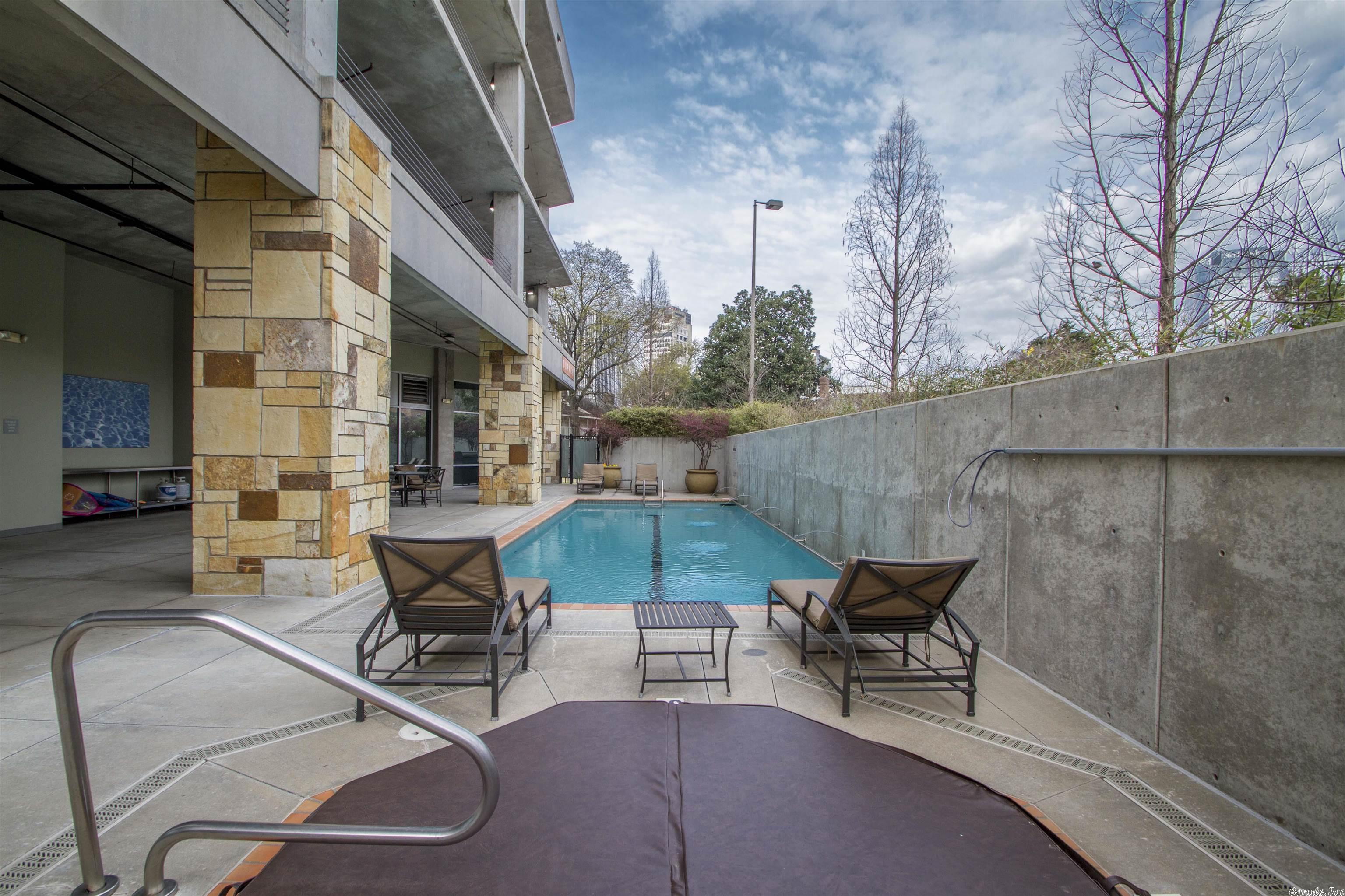 300 THIRD HPR - Residential
