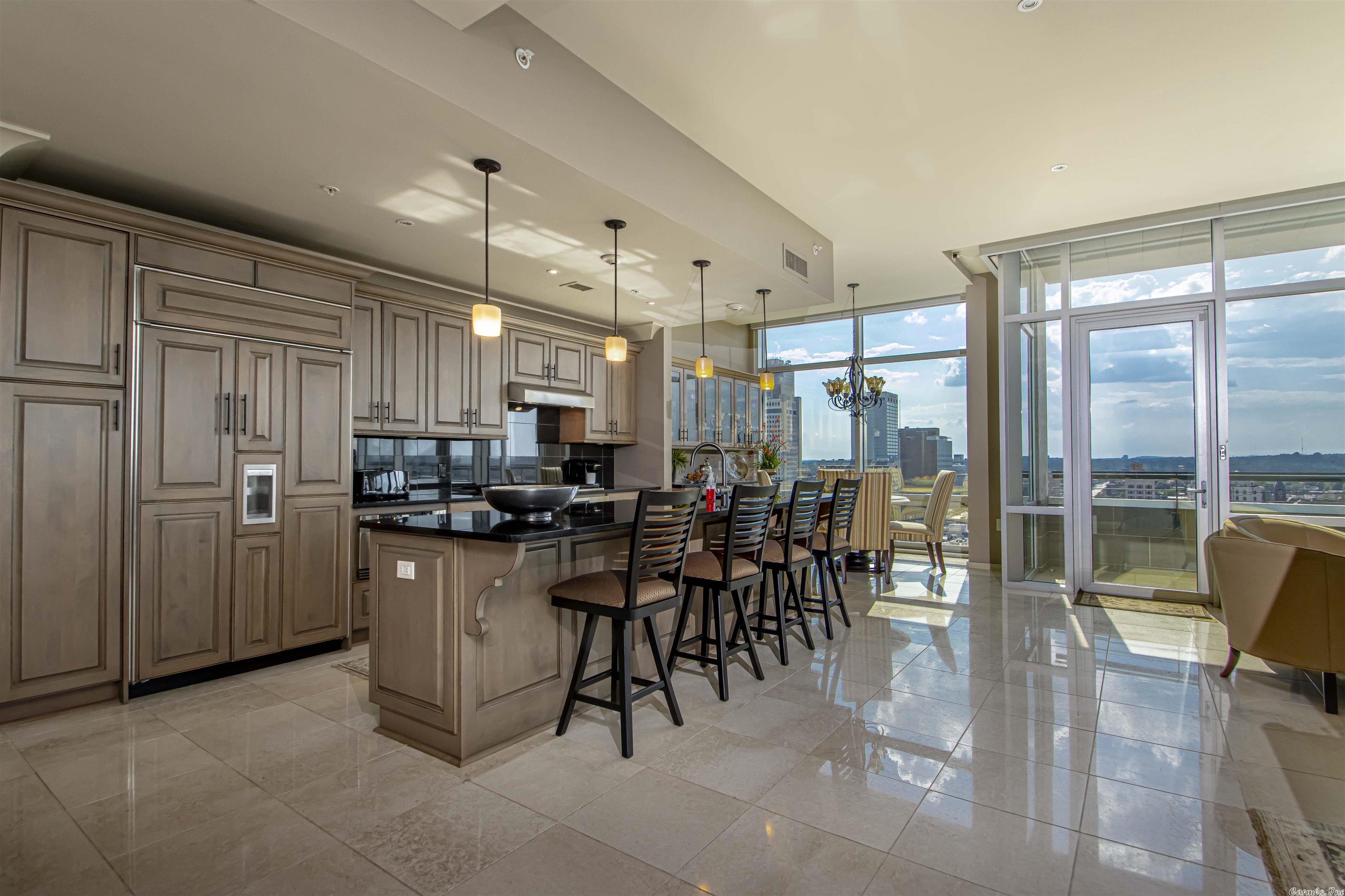 300 THIRD HPR - Residential