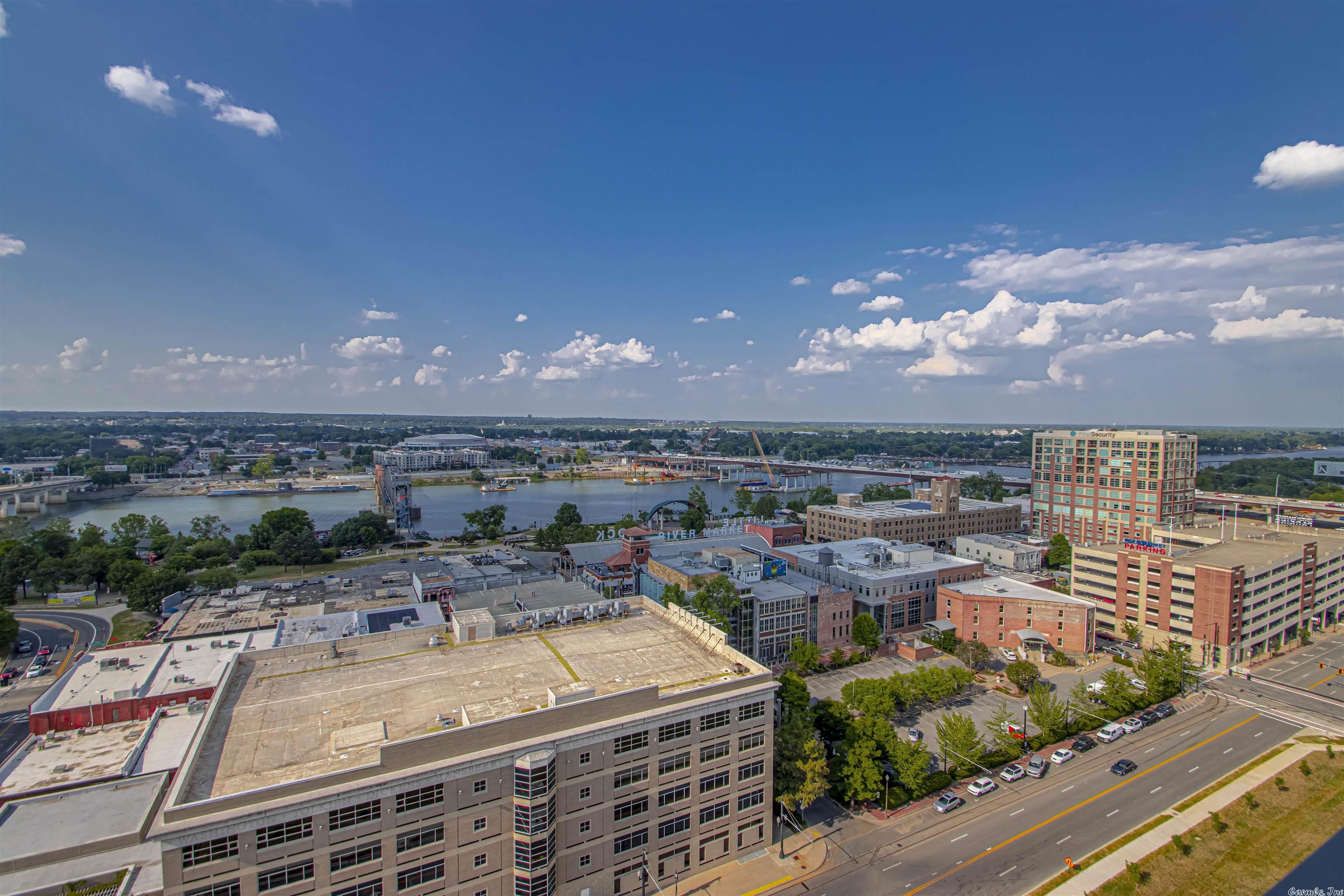 300 THIRD HPR - Residential