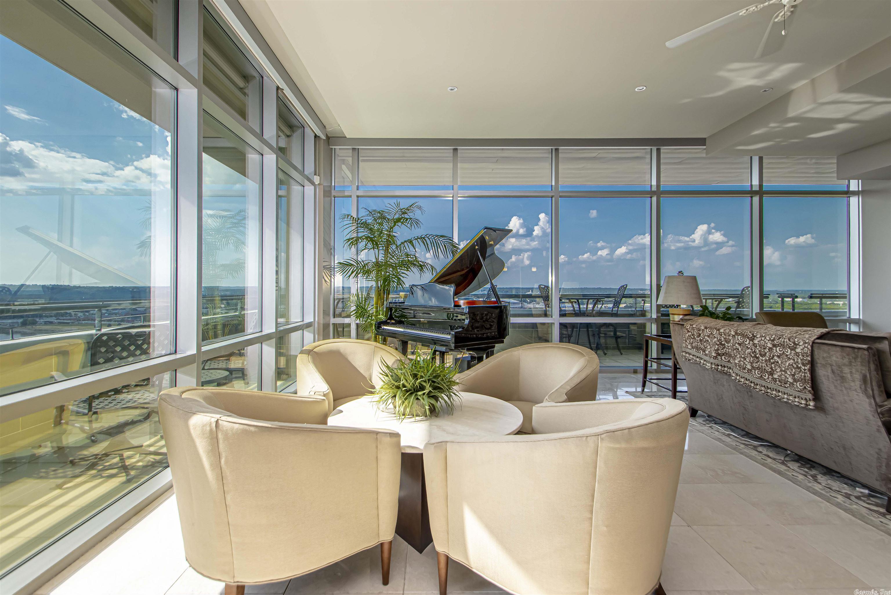 300 THIRD HPR - Residential