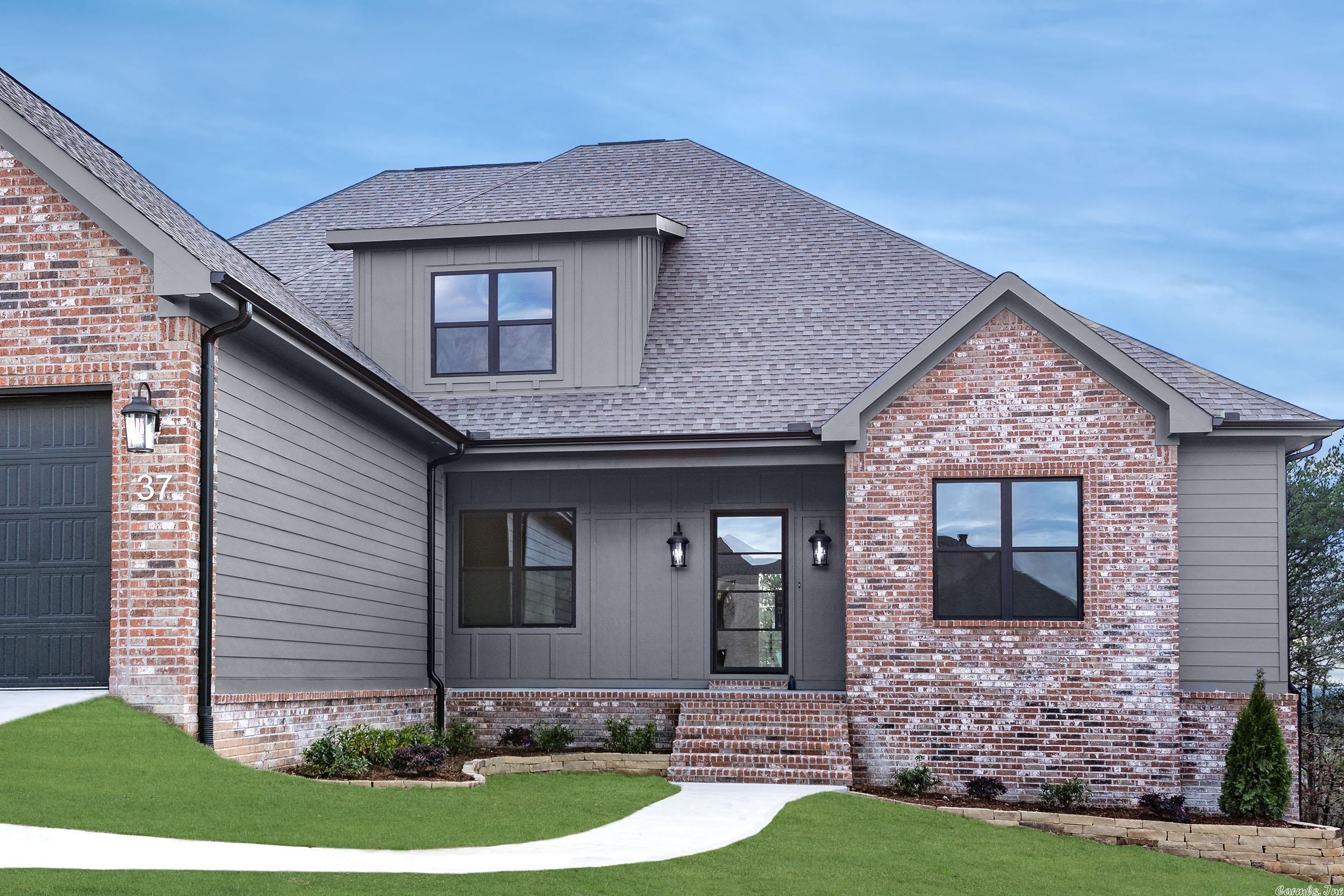 CHENAL VALLEY "FALSTONE COURT" - Residential