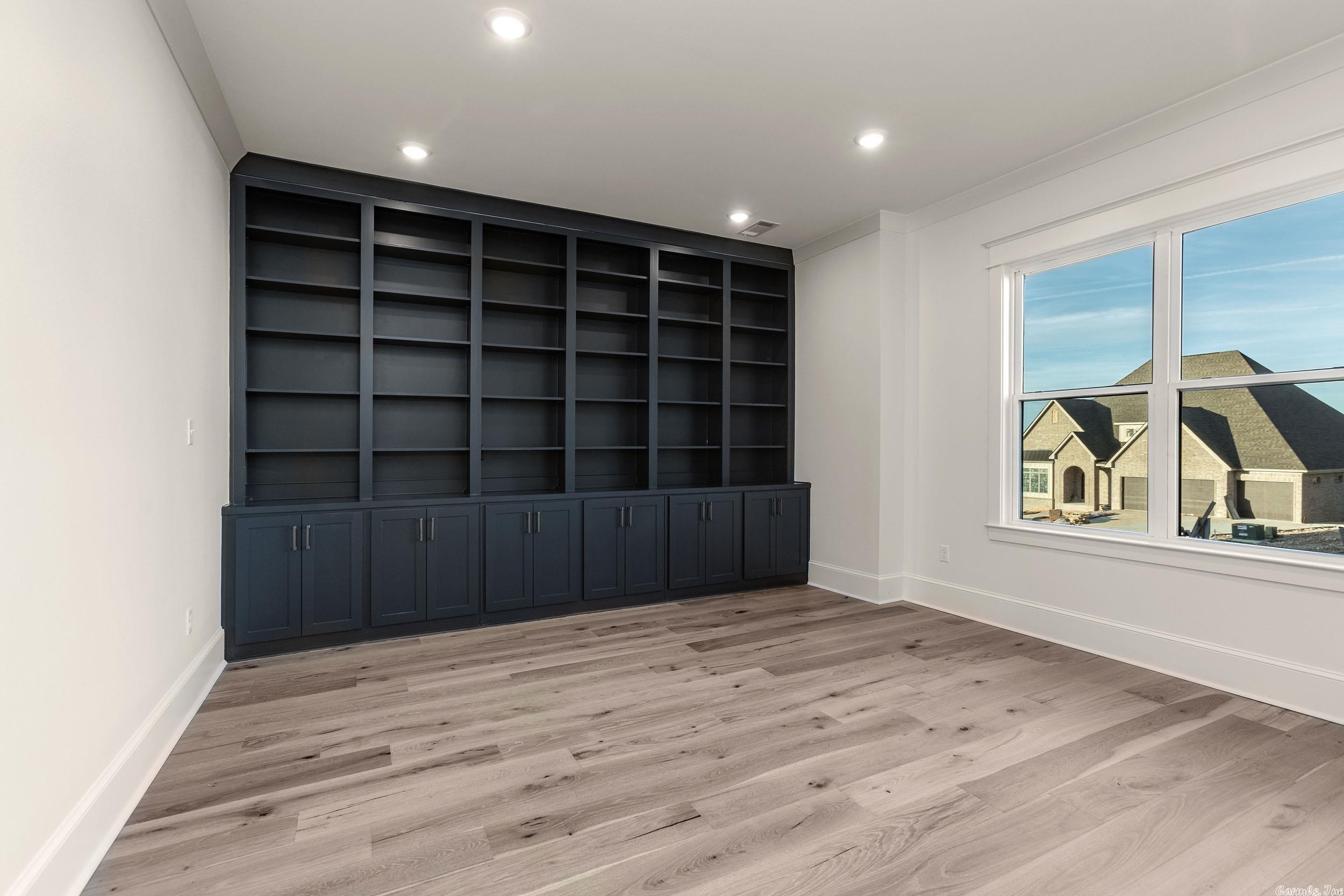 CHENAL VALLEY "FALSTONE COURT" - Residential