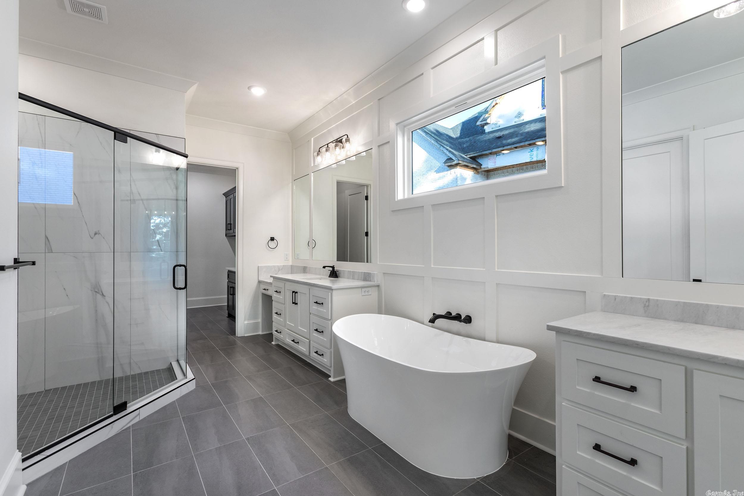 CHENAL VALLEY "FALSTONE COURT" - Residential