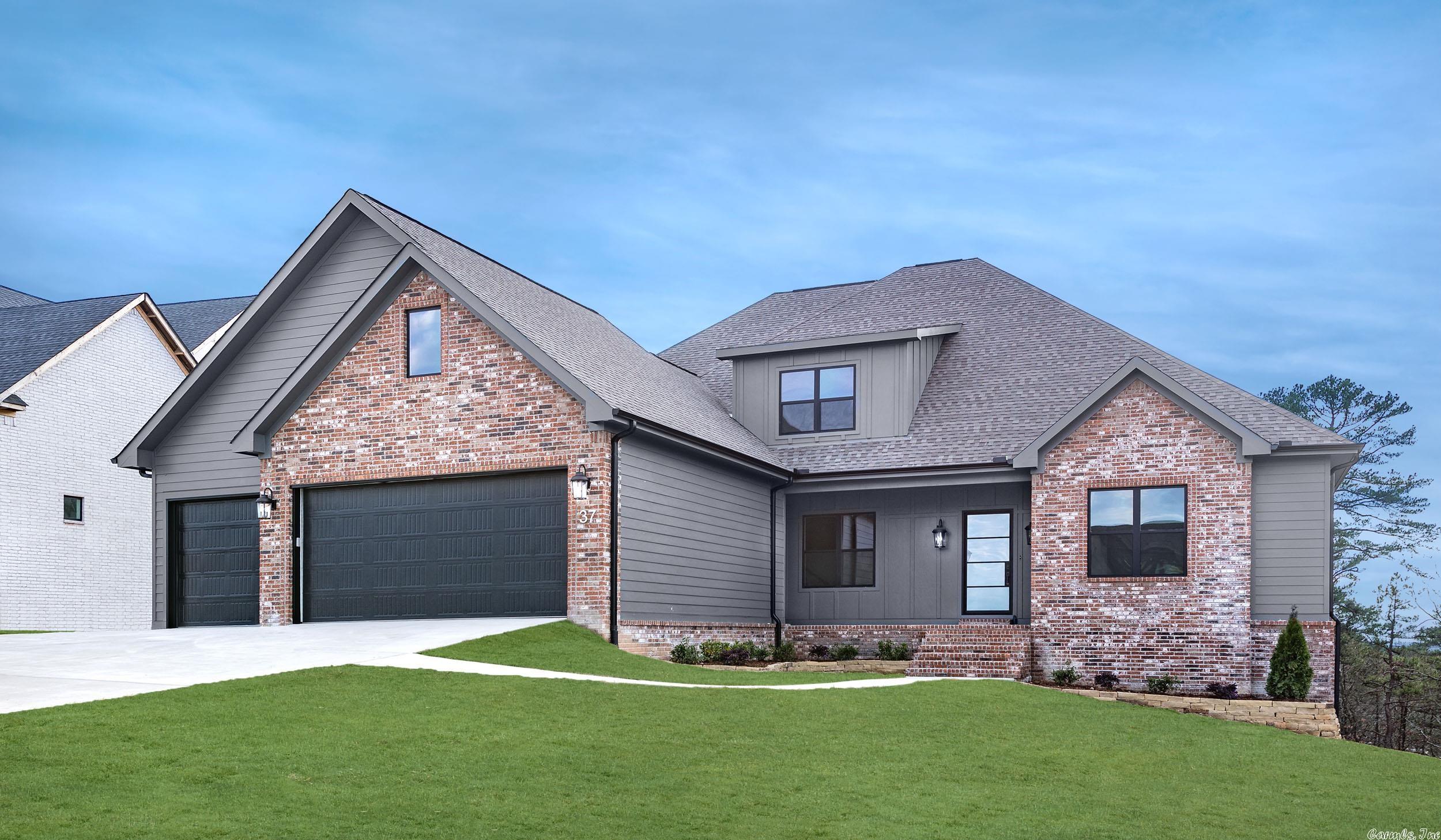 CHENAL VALLEY "FALSTONE COURT" - Residential