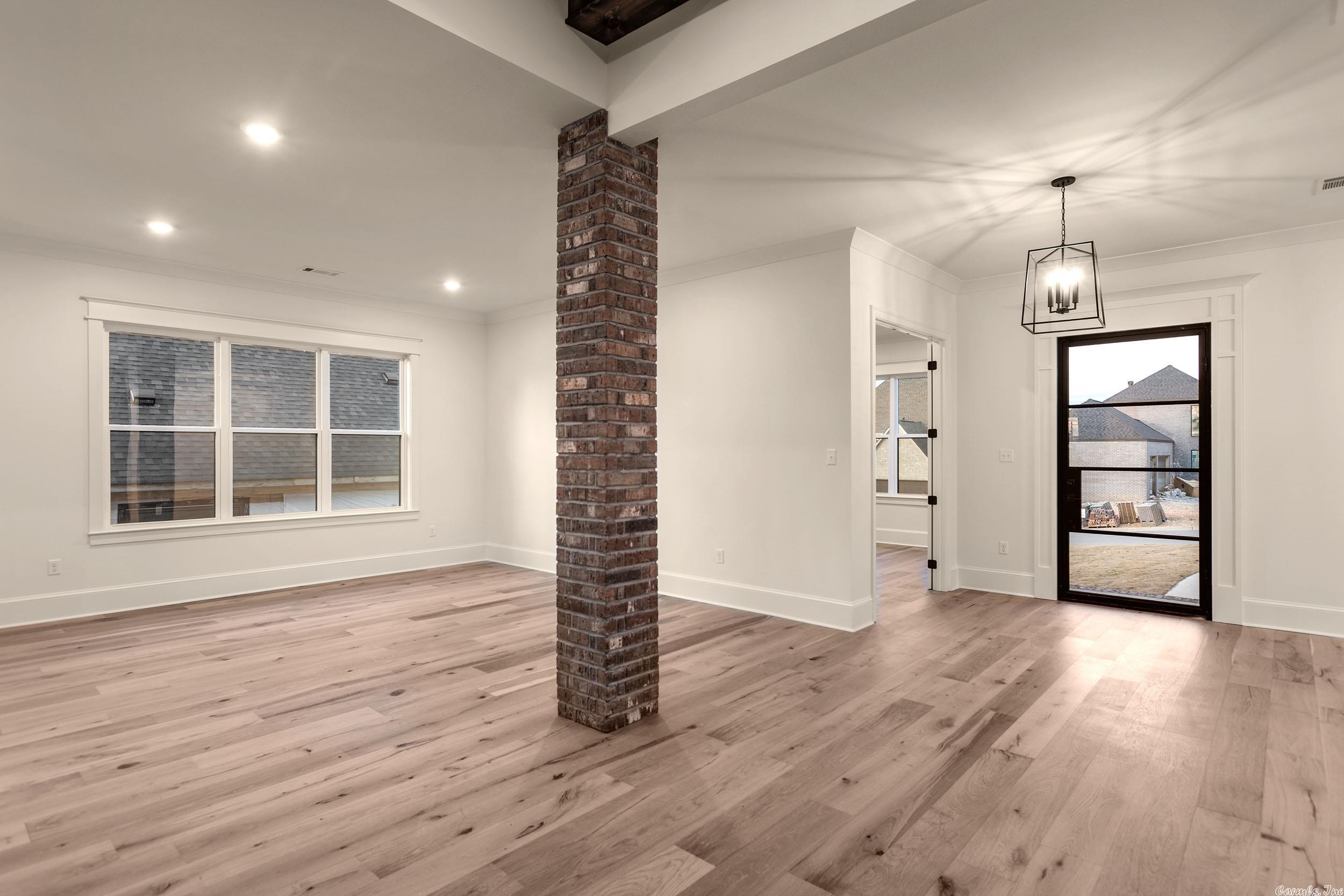 CHENAL VALLEY "FALSTONE COURT" - Residential