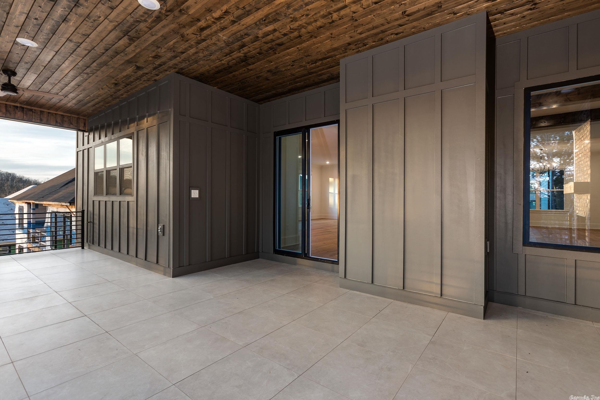 CHENAL VALLEY "FALSTONE COURT" - Residential