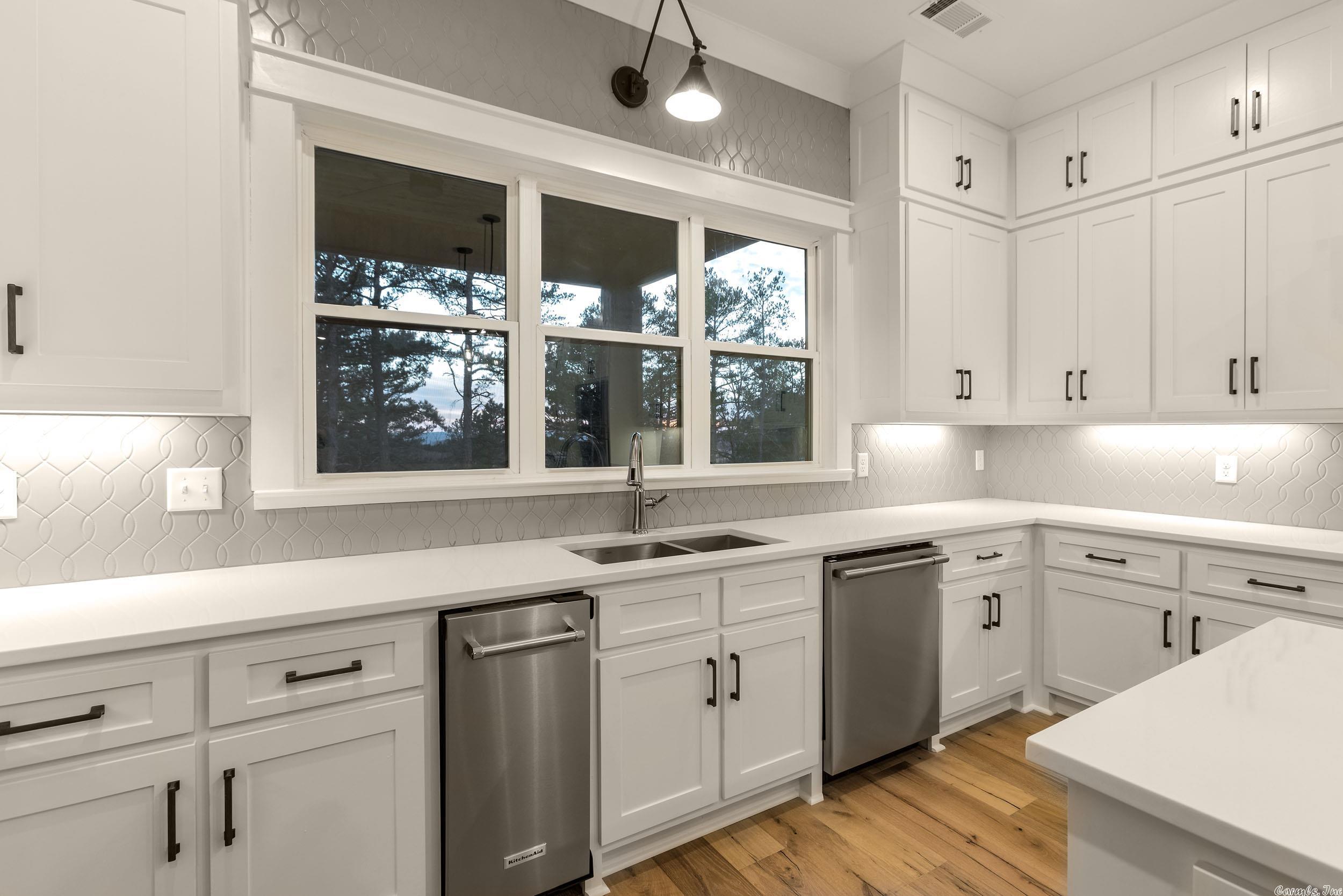 CHENAL VALLEY "FALSTONE COURT" - Residential