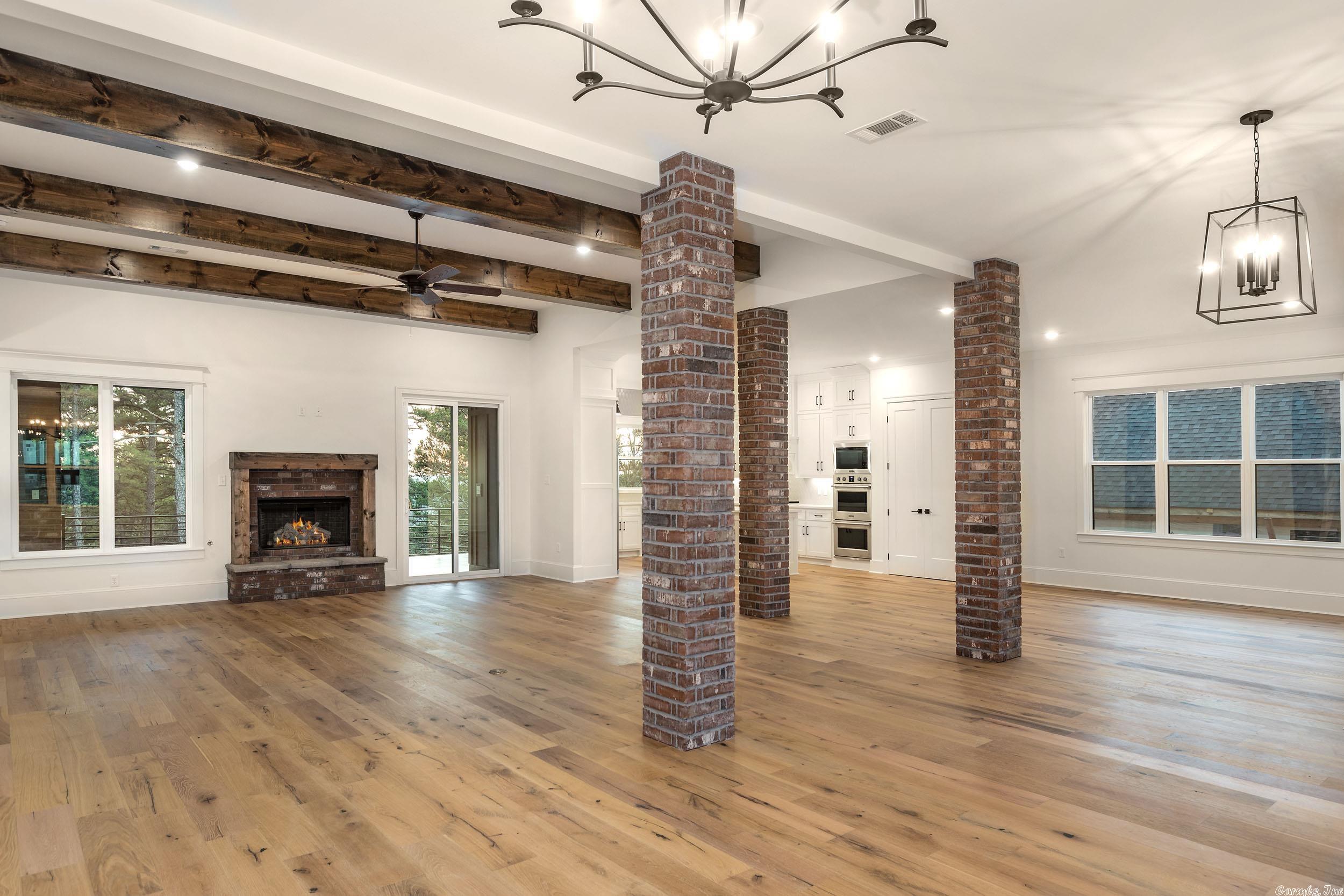 CHENAL VALLEY "FALSTONE COURT" - Residential