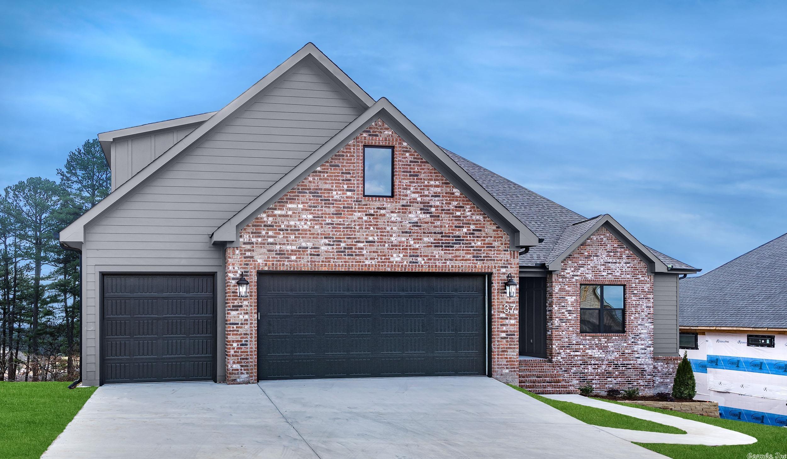 CHENAL VALLEY "FALSTONE COURT" - Residential