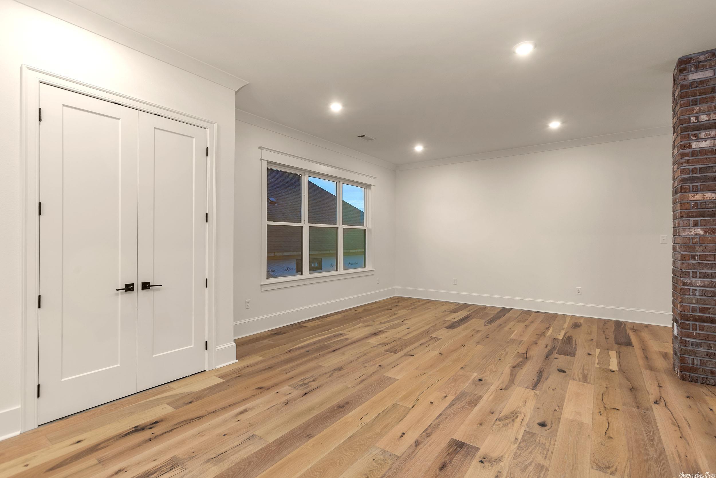 CHENAL VALLEY "FALSTONE COURT" - Residential