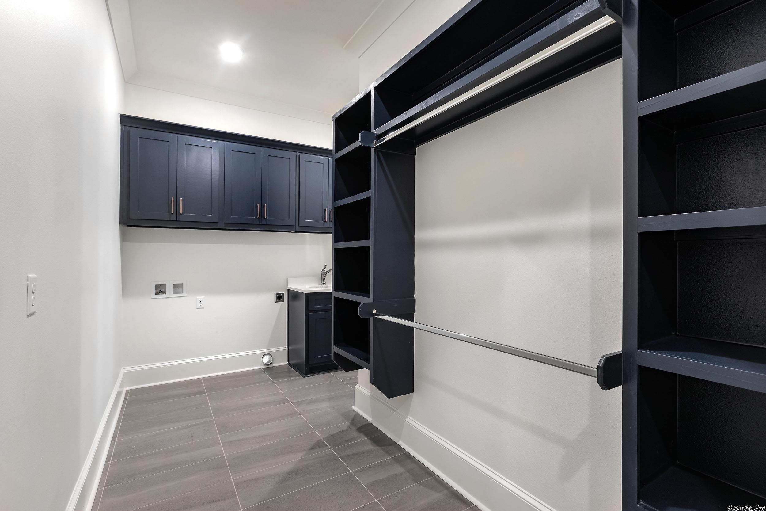 CHENAL VALLEY "FALSTONE COURT" - Residential