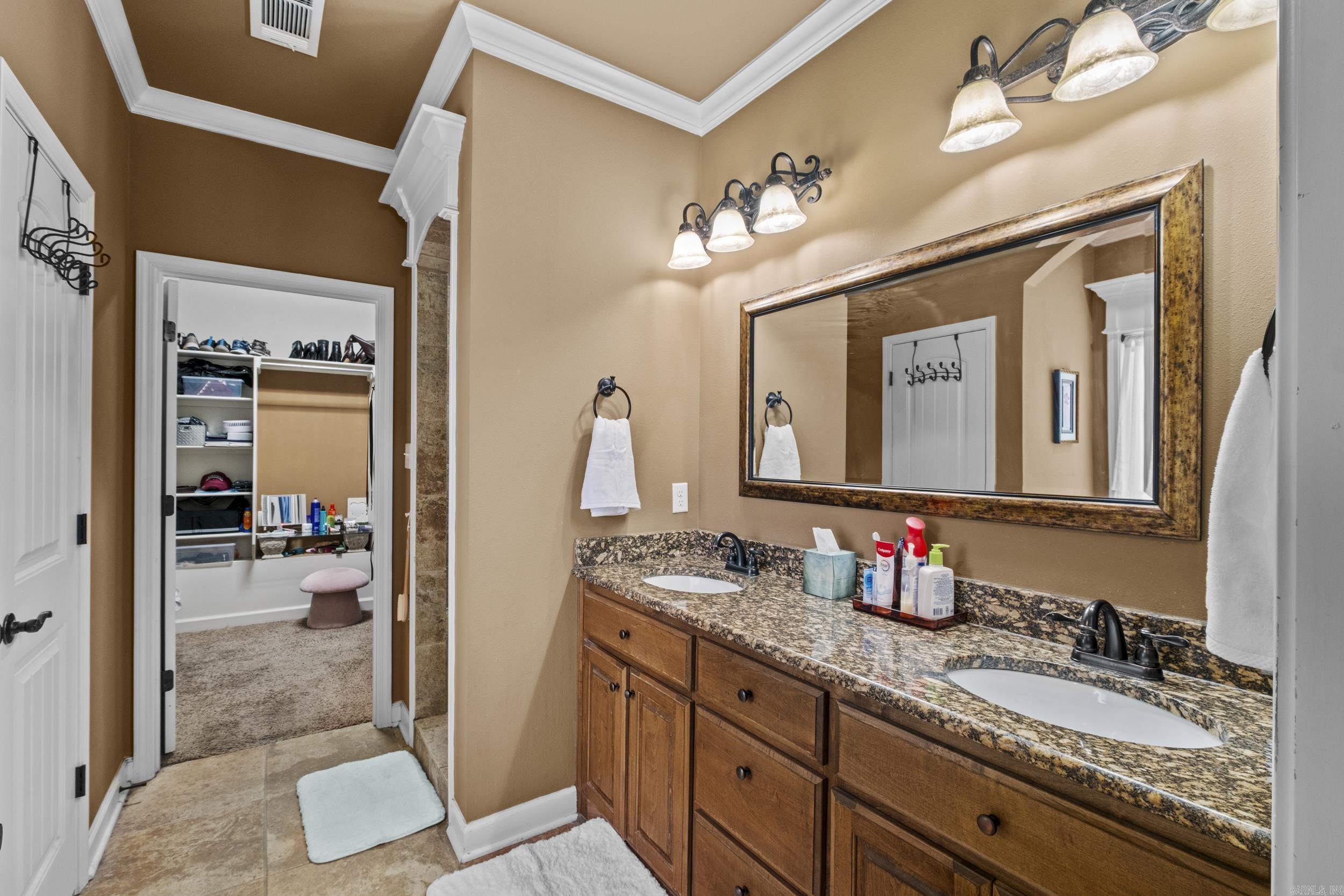 REMINGTON PLACE - Residential