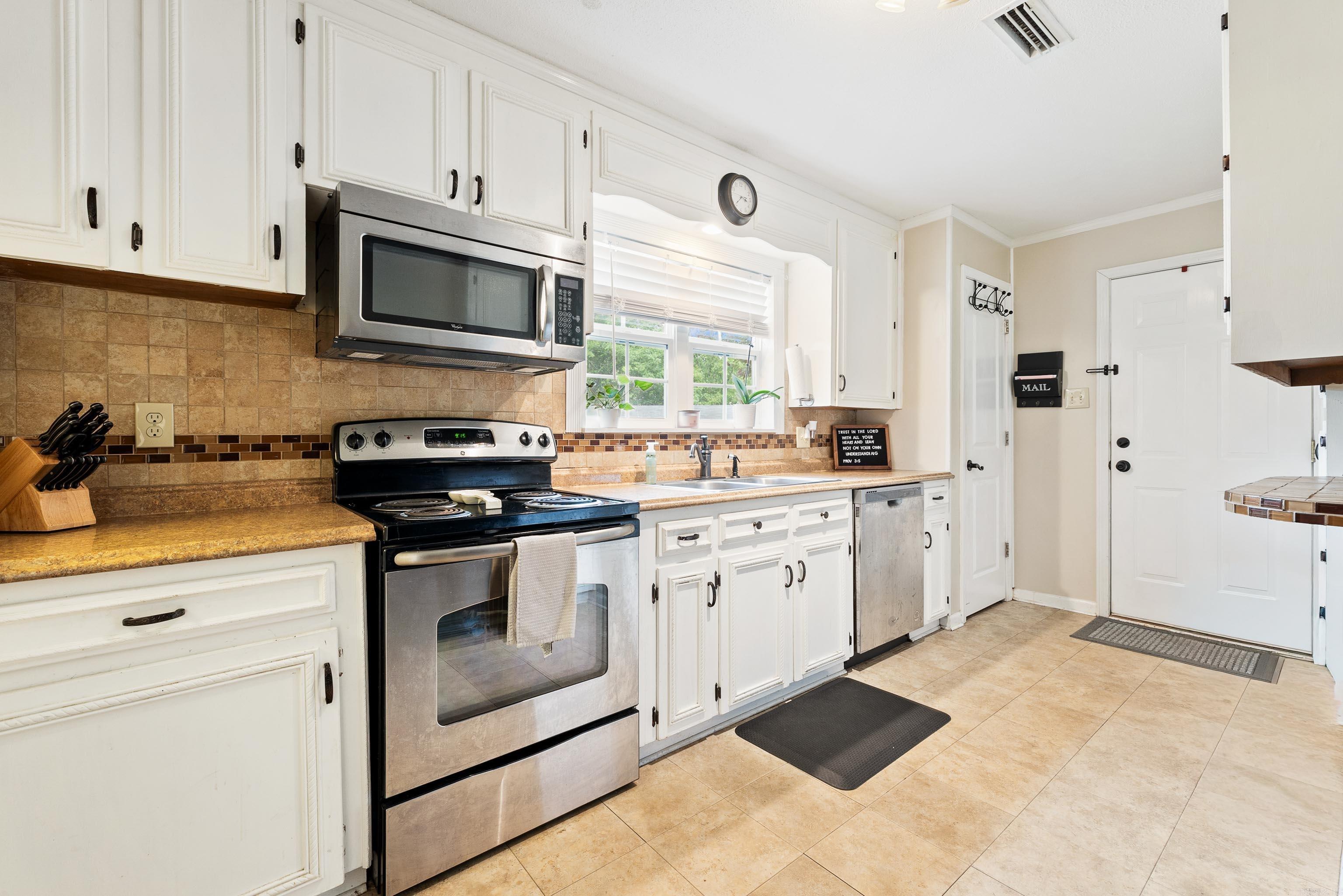 FOREST HILLS - Residential