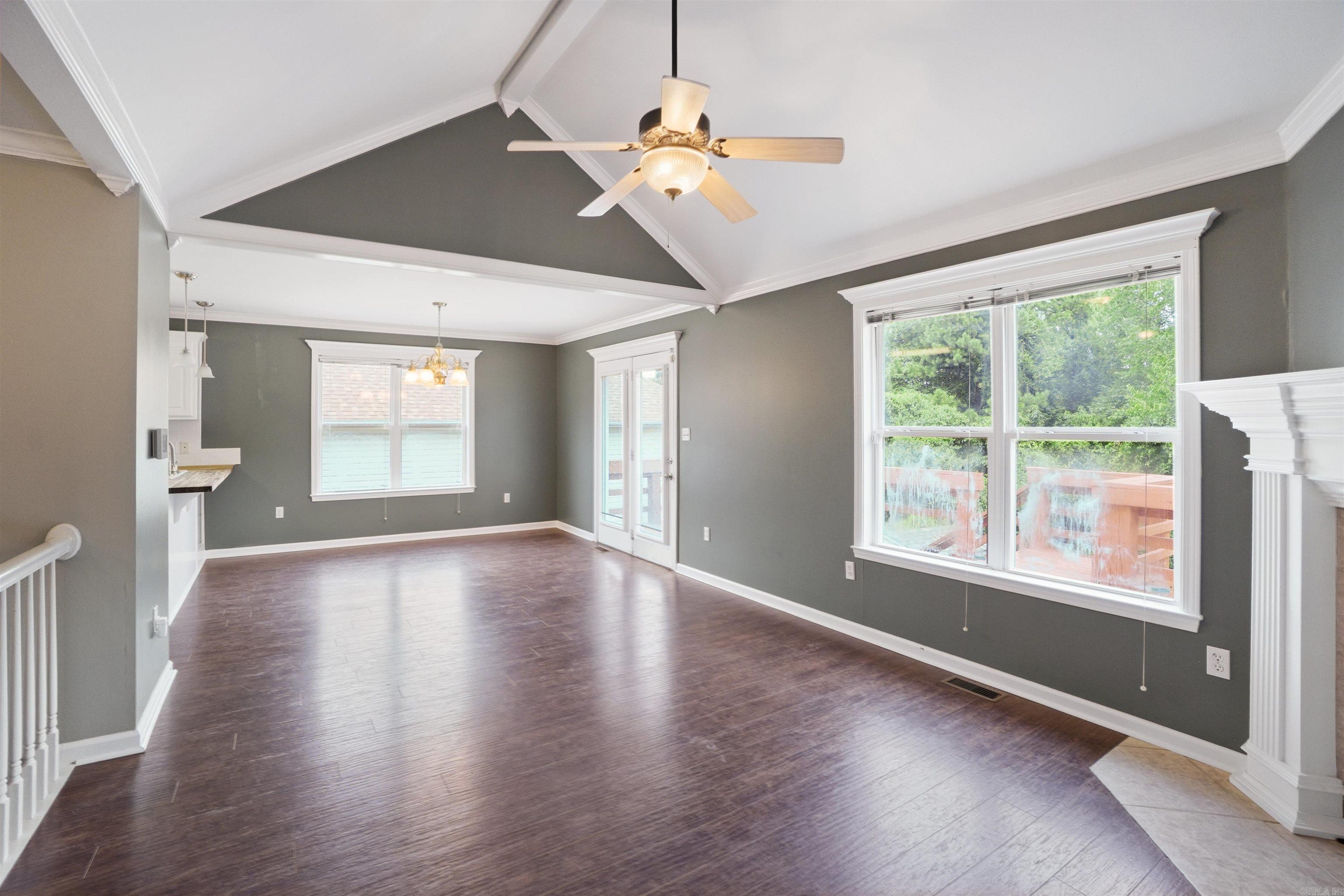 NORTH POINTE ADDN - Residential