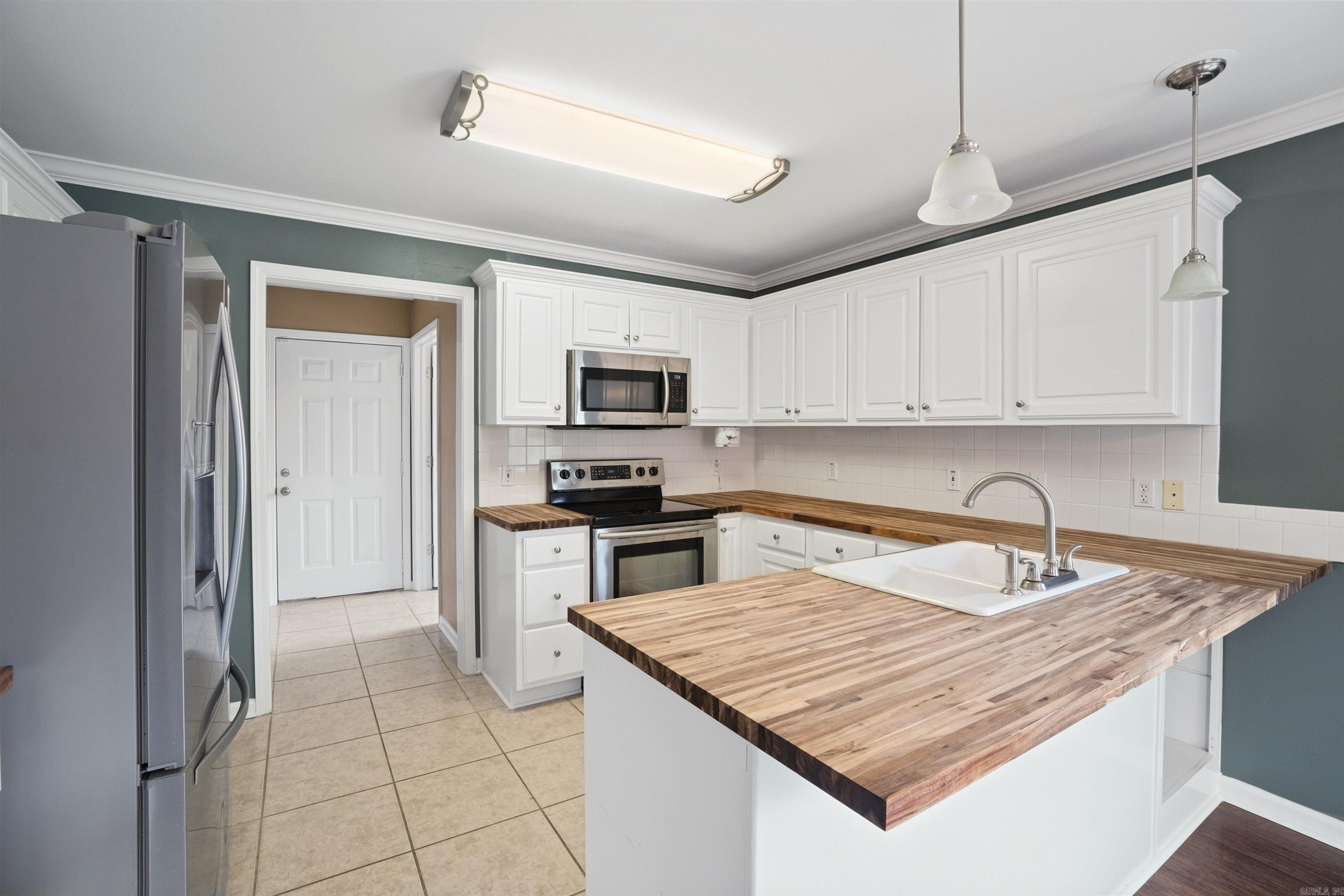 NORTH POINTE ADDN - Residential