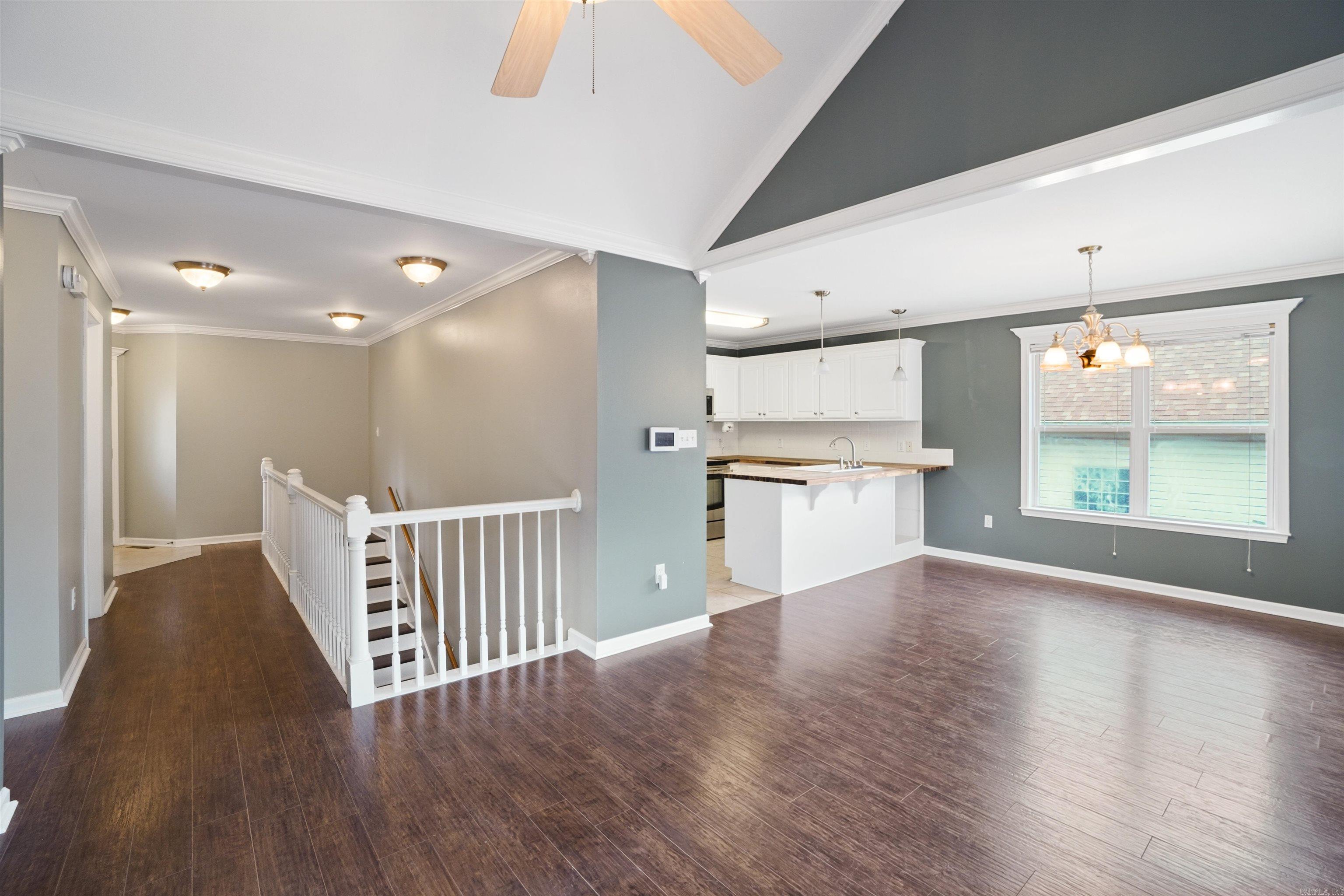 NORTH POINTE ADDN - Residential