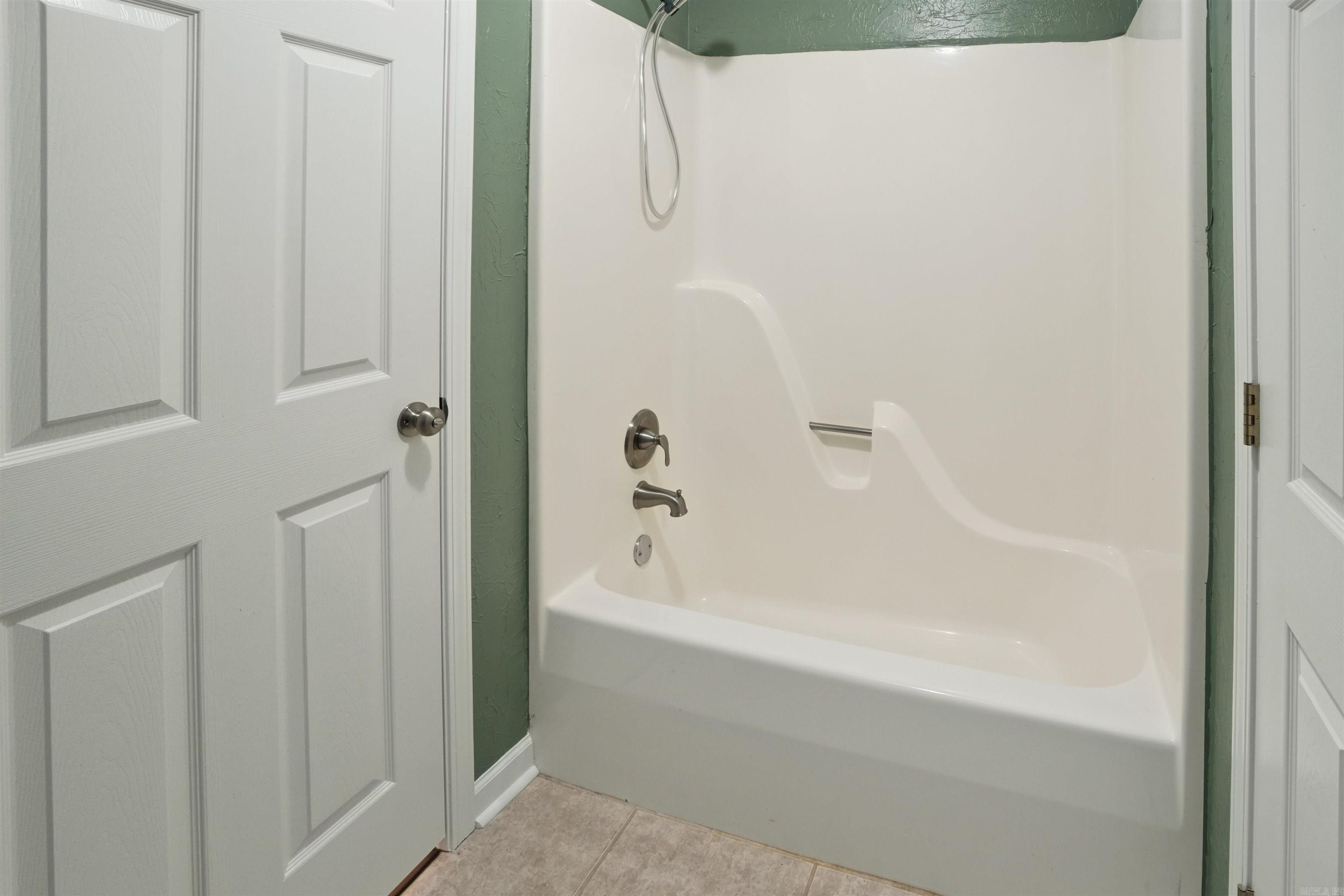 NORTH POINTE ADDN - Residential
